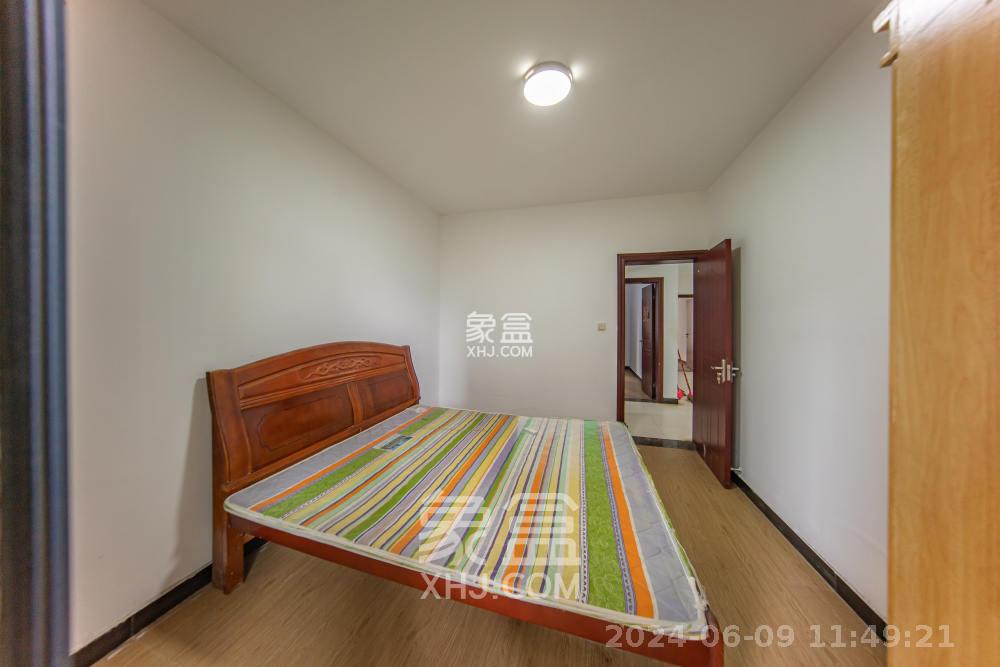 中建麓山和苑  3室2厅1卫   2000.00元/月室内图