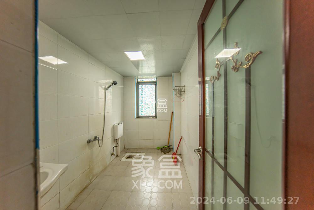 中建麓山和苑  3室2厅1卫   2000.00元/月室内图