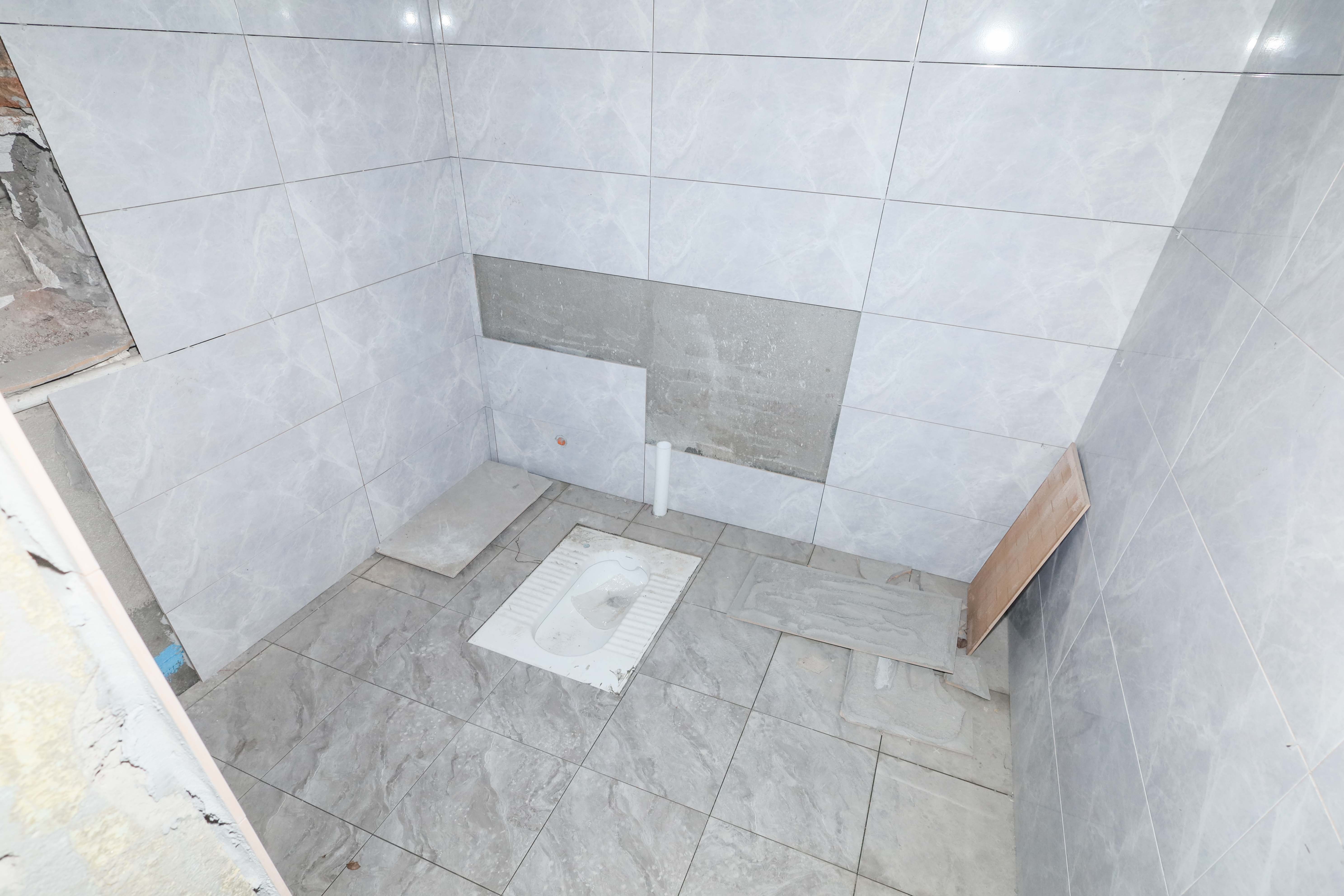 保利麓谷林语G区 5室2厅4卫 420.0万 保利麓谷林语G区 5室2厅4卫 420.0万卫生间