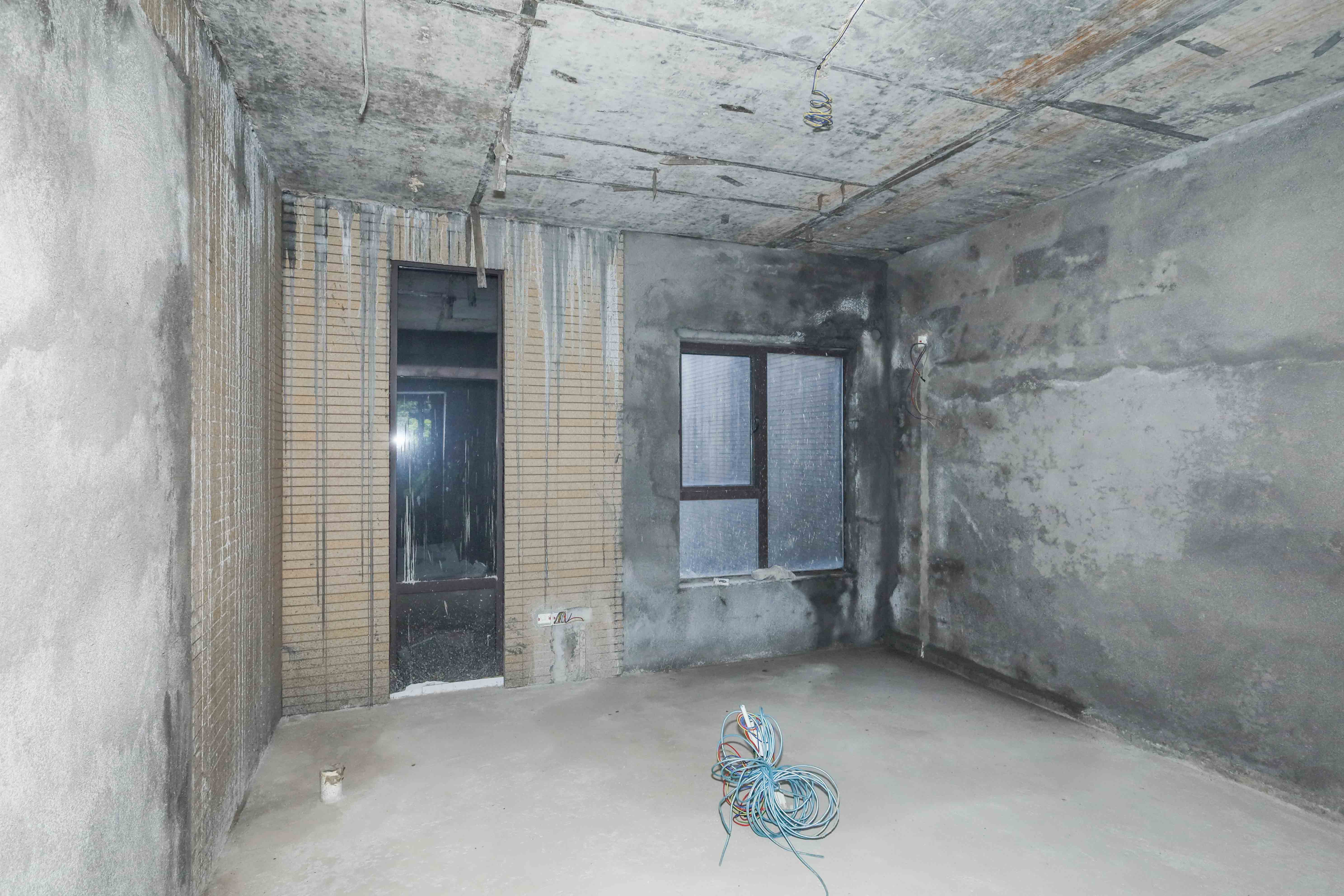 保利麓谷林语G区 5室2厅4卫 420.0万 保利麓谷林语G区 5室2厅4卫 420.0万卧室