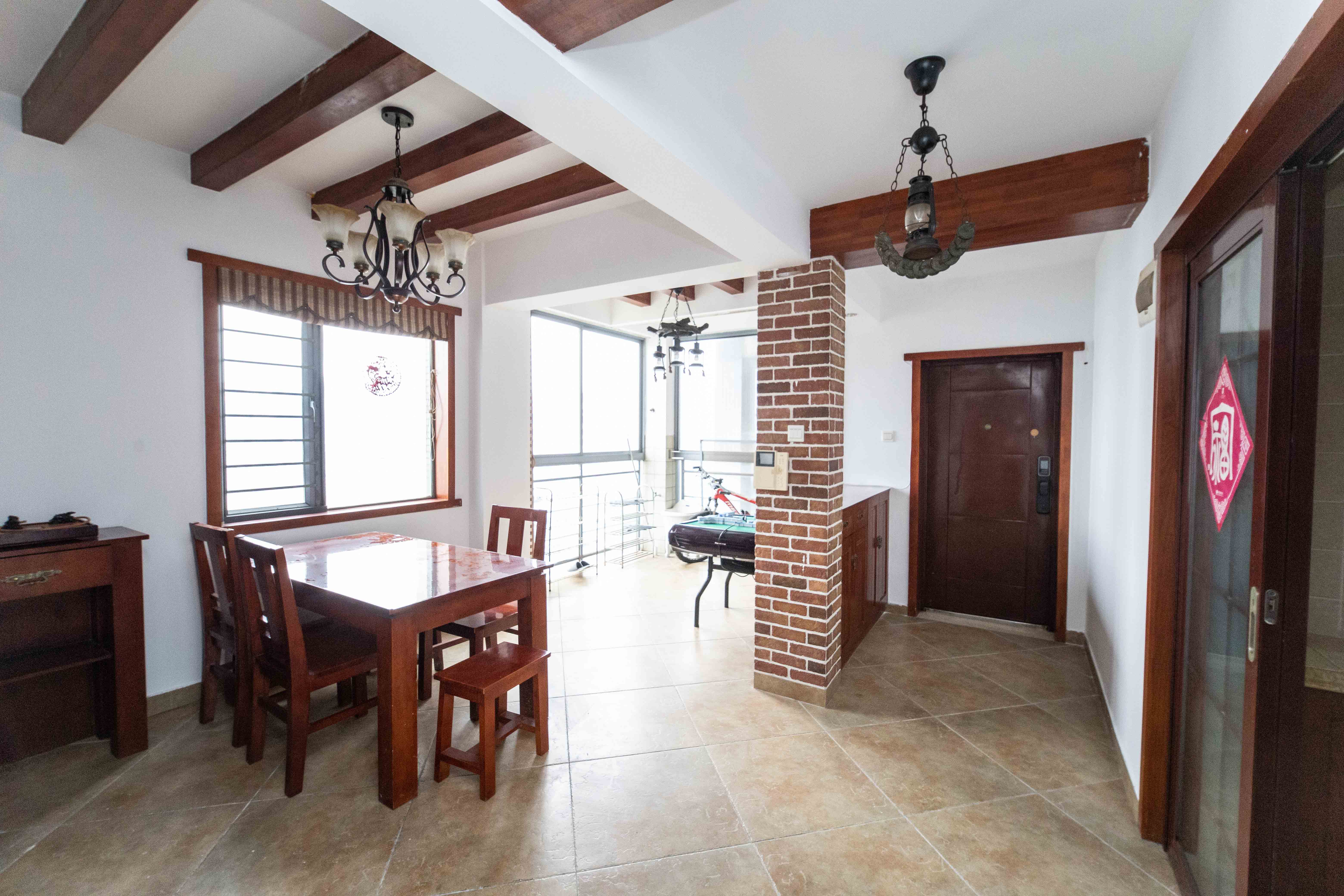 银港水晶城  3室2厅2卫    102.0万 银港水晶城  3室2厅2卫    102.0万其他