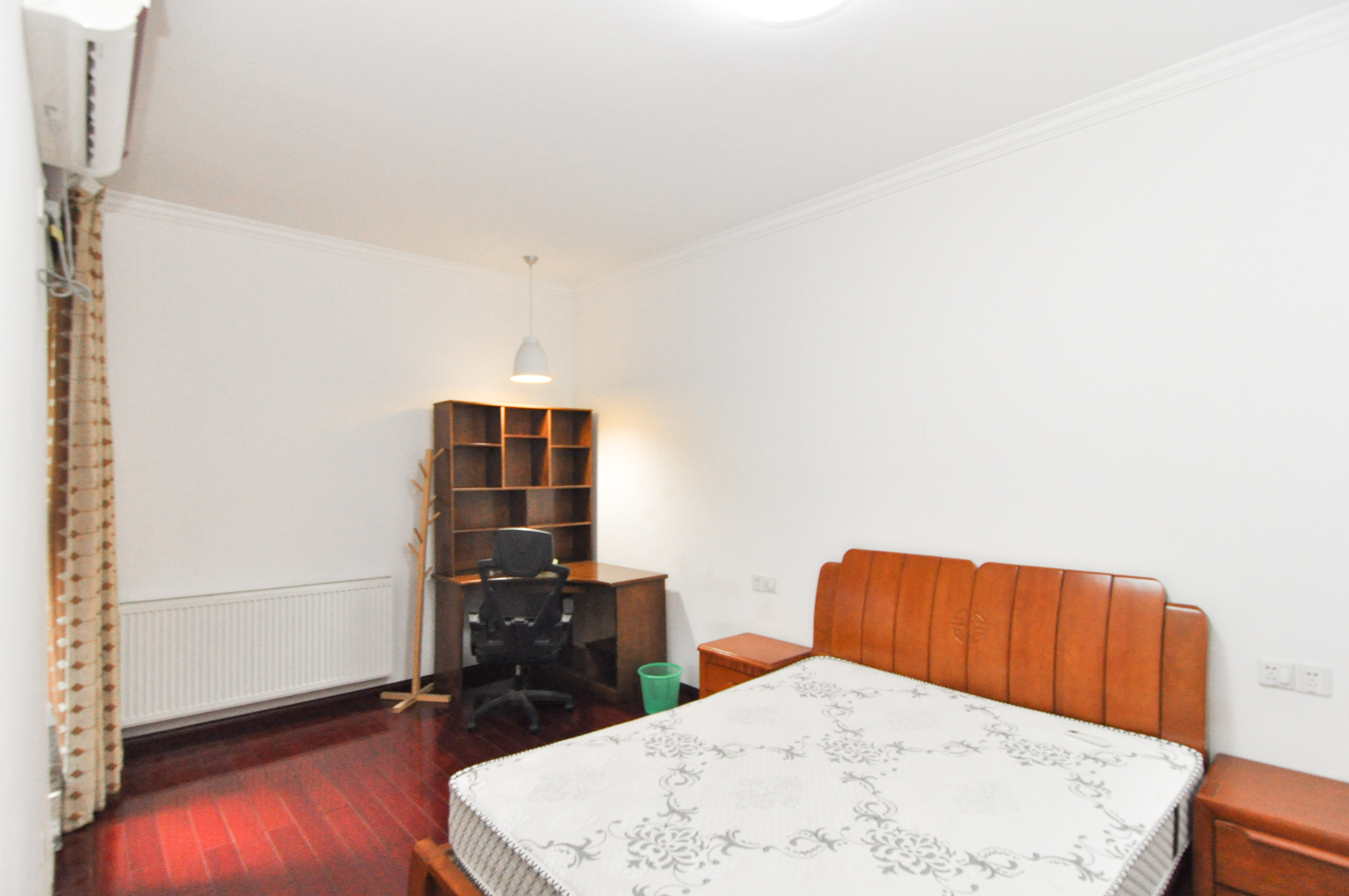 金茂梅溪湖  2室2厅1卫    147.0万卧室