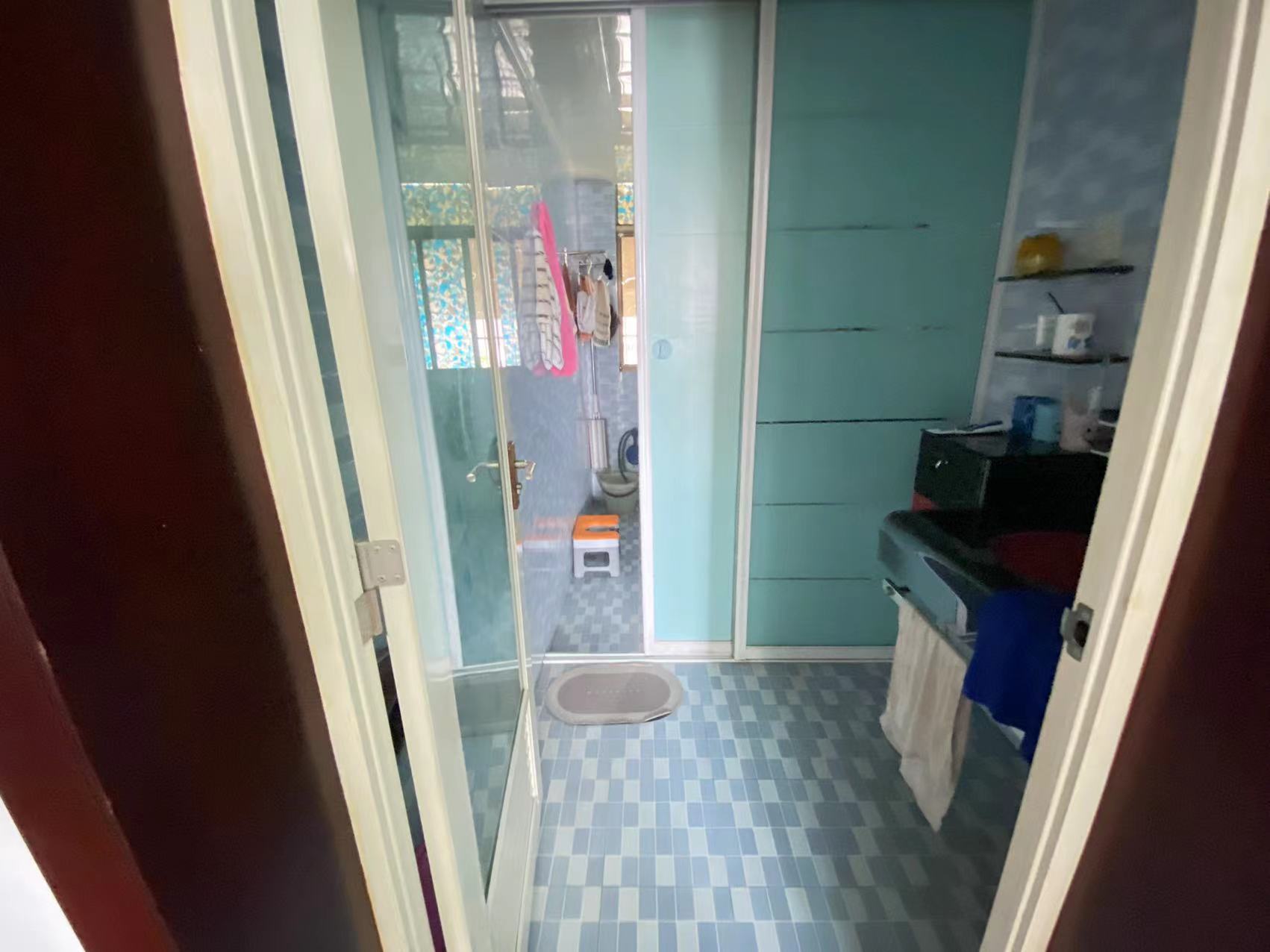 蓝盾景园一期 3室2厅2卫 63.0万 蓝盾景园一期 3室2厅2卫 63.0万室内图