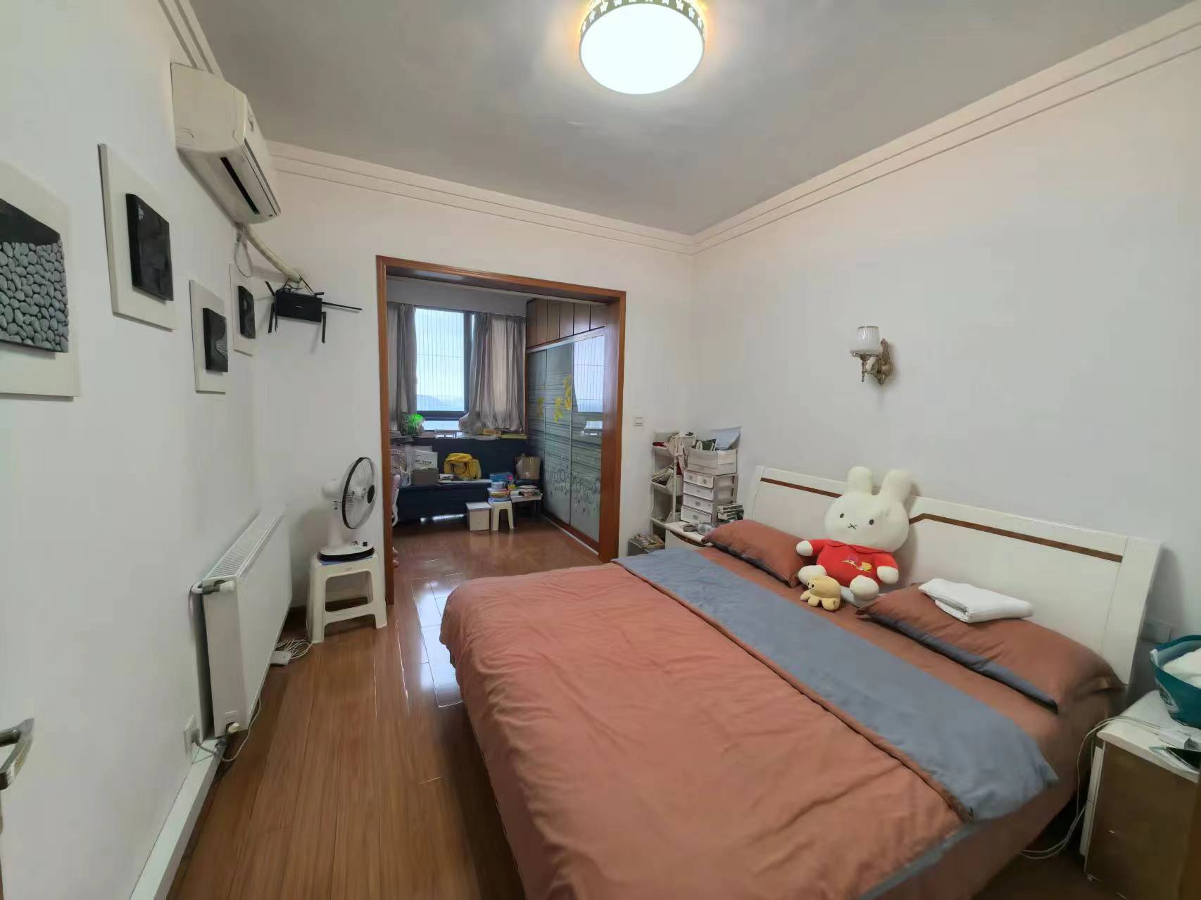 经世皇城 3室2厅2卫 55.0万 经世皇城 3室2厅2卫 55.0万室内图