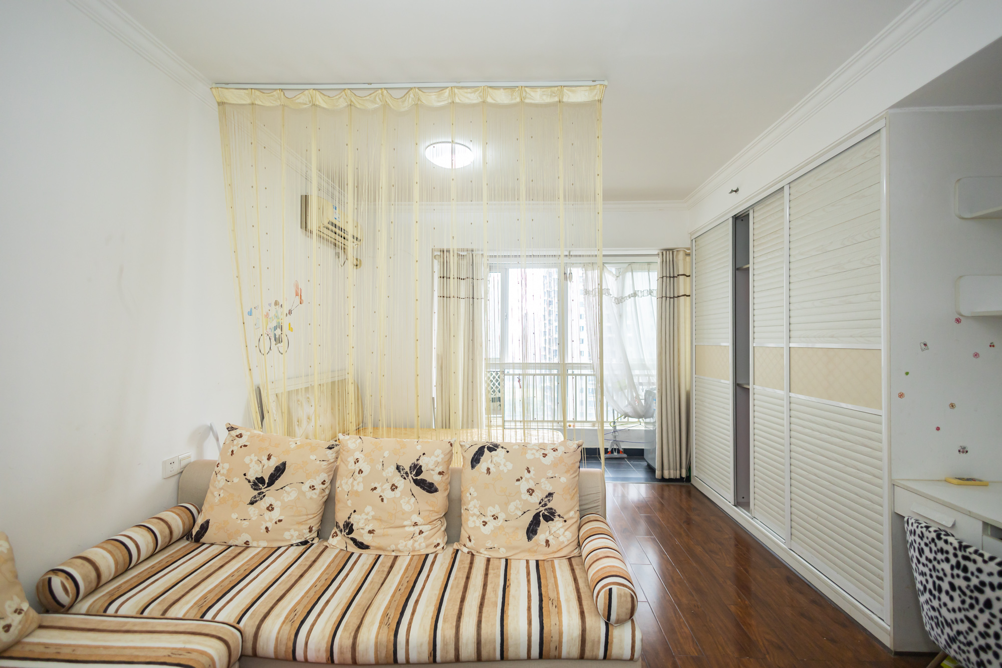 时代星城 1室1厅1卫 25.0万 时代星城 1室1厅1卫 25.0万客厅