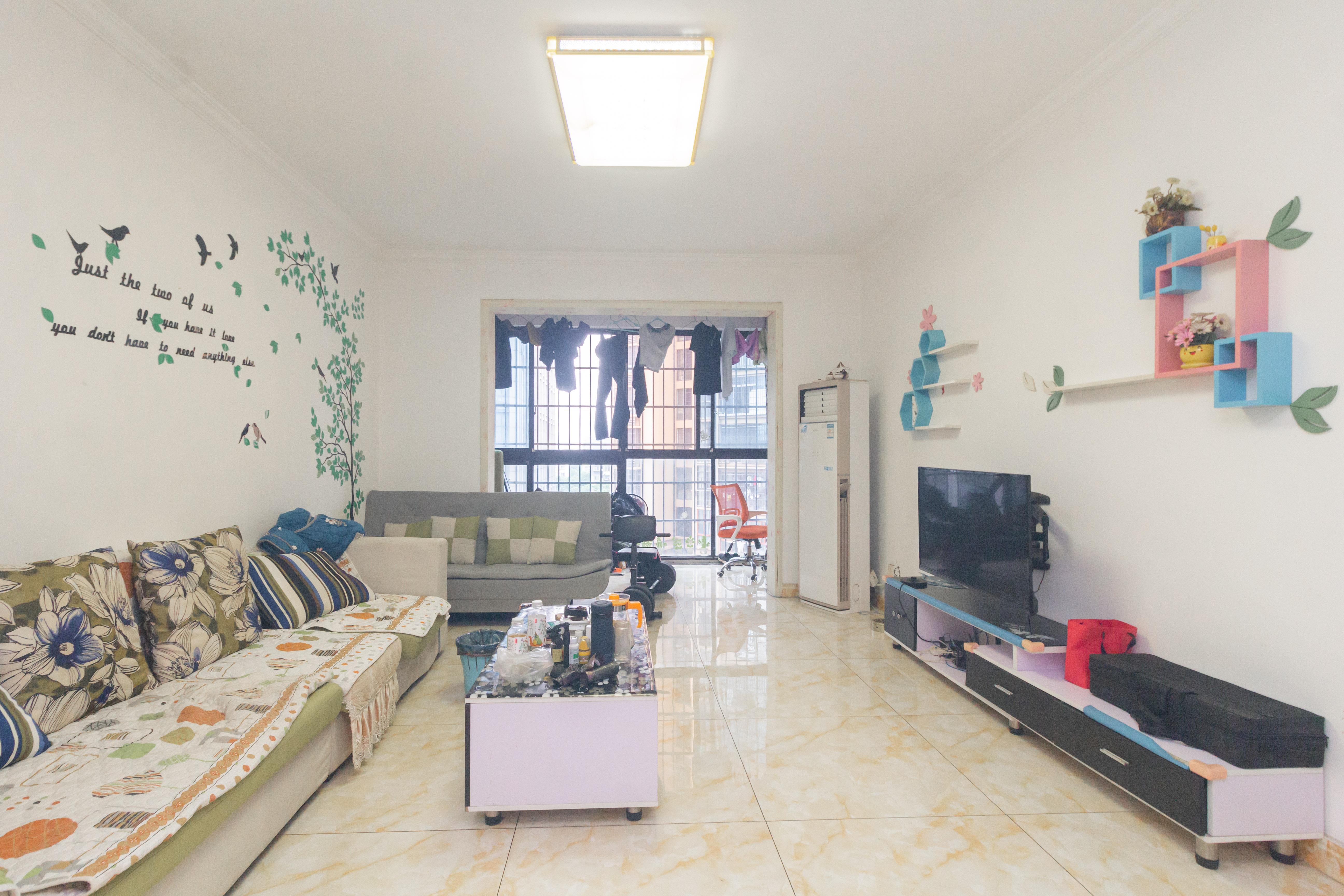 三景华御  2室2厅1卫    47.8万 三景华御  2室2厅1卫    47.8万客厅