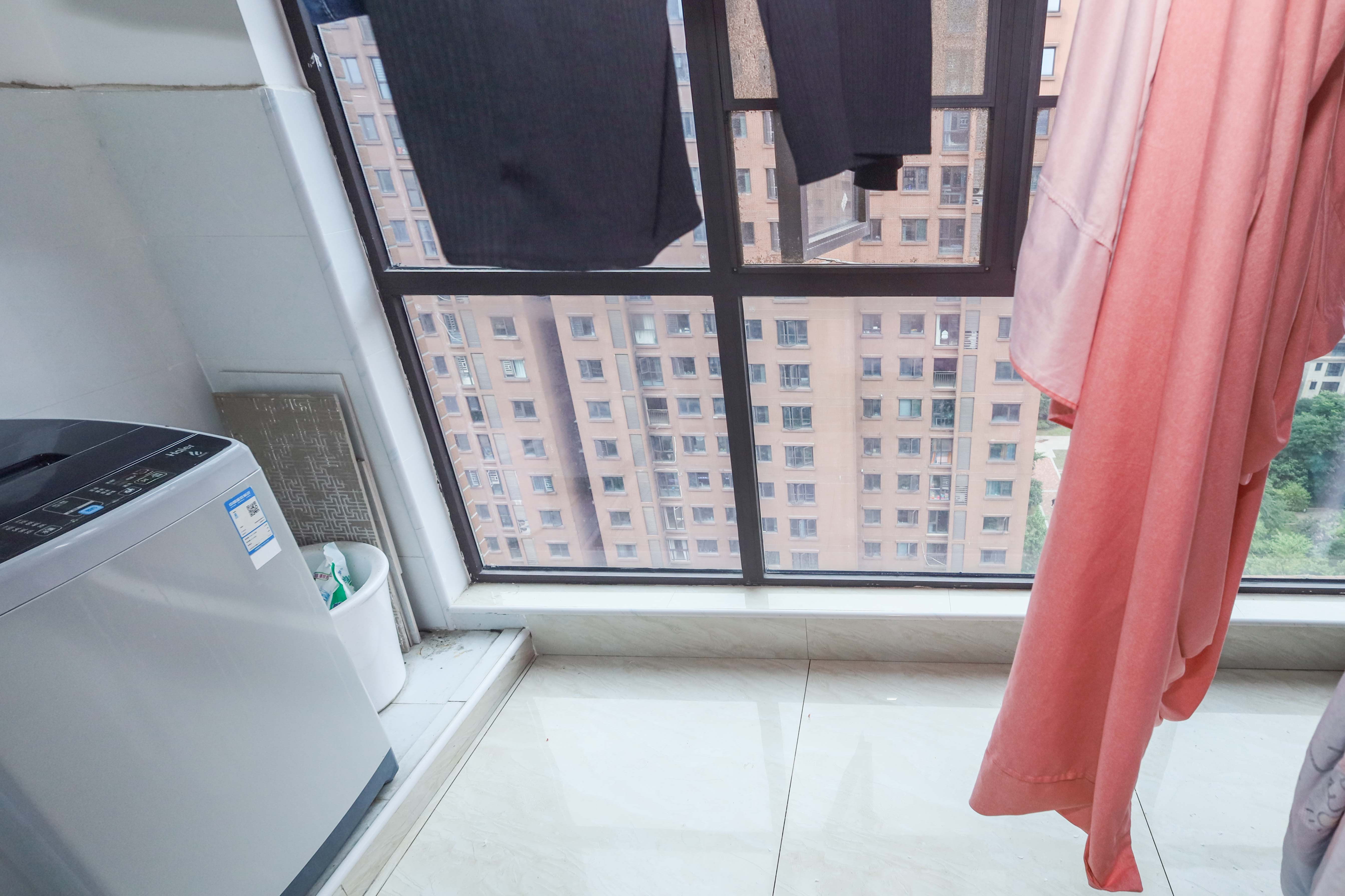 中冶中央公园  4室2厅2卫    135.0万阳台