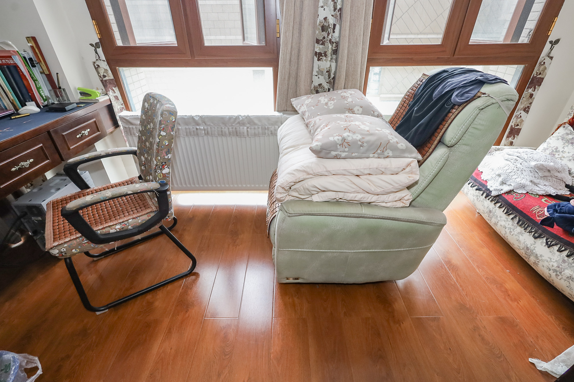 八方小区C区  3室2厅2卫    385.0万 八方小区C区  3室2厅2卫    385.0万阳台