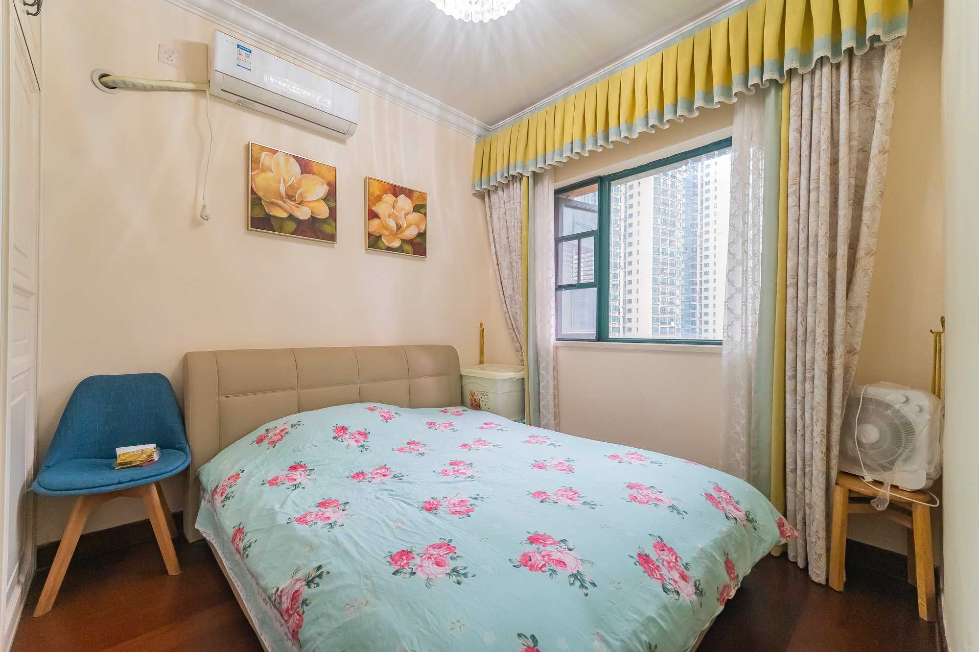 恒大翡翠华庭 3室2厅2卫 125.0万 恒大翡翠华庭 3室2厅2卫 125.0万卧室