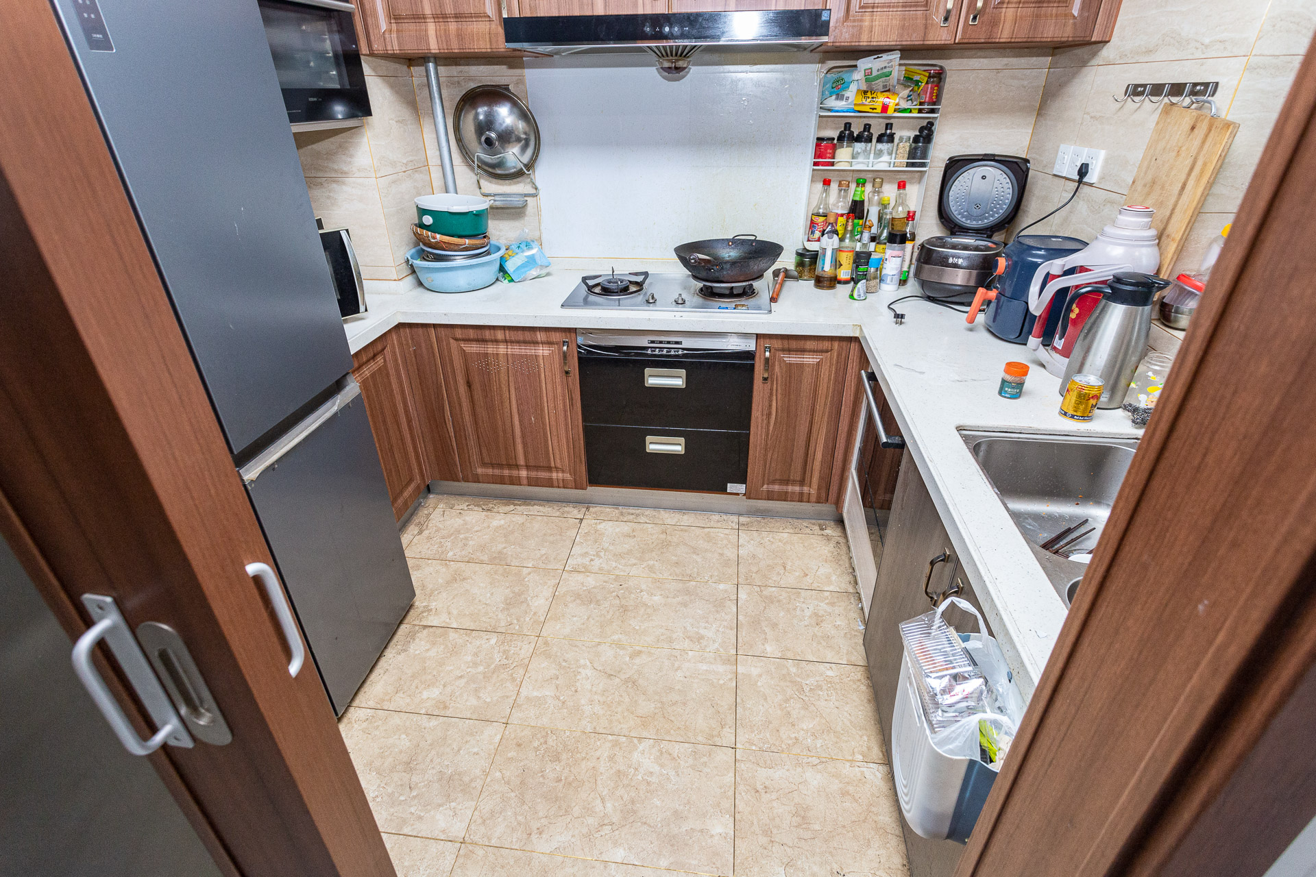 万润滨江天著  5室2厅2卫    173.8万 万润滨江天著  5室2厅2卫    173.8万厨房