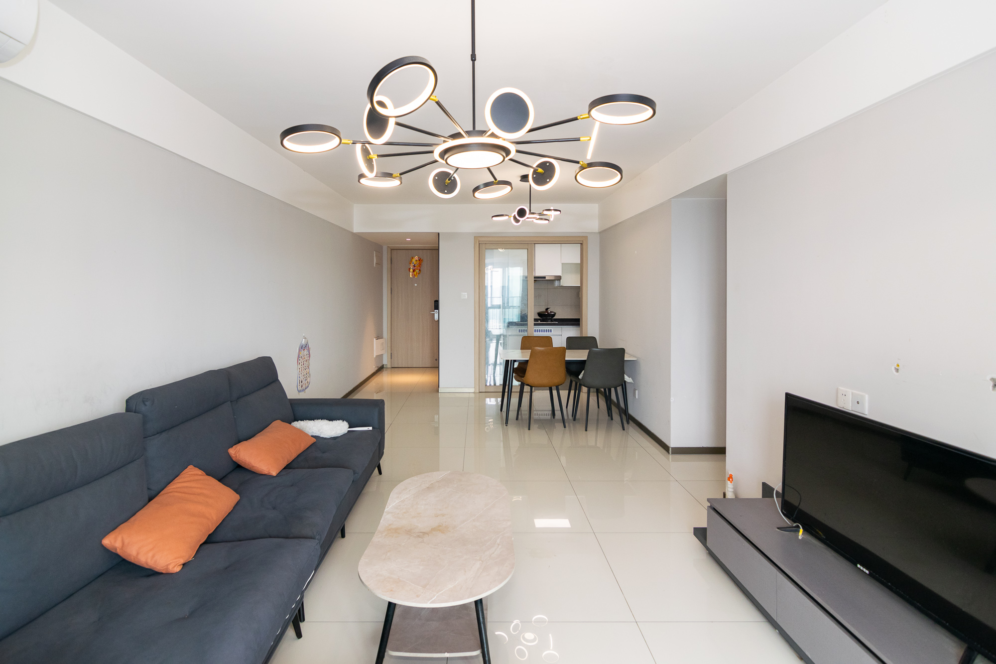 时代年华 3室2厅2卫 85.0万 时代年华 3室2厅2卫 85.0万客厅