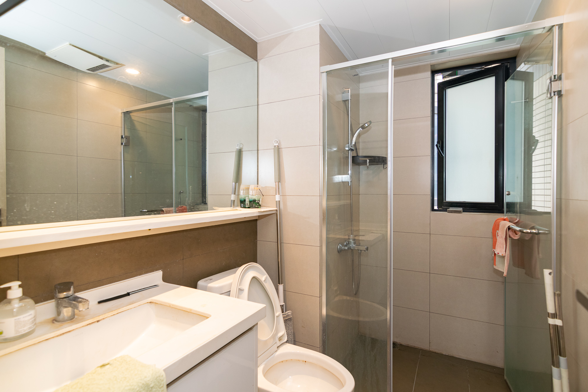 时代年华 3室2厅2卫 85.0万 时代年华 3室2厅2卫 85.0万卫生间