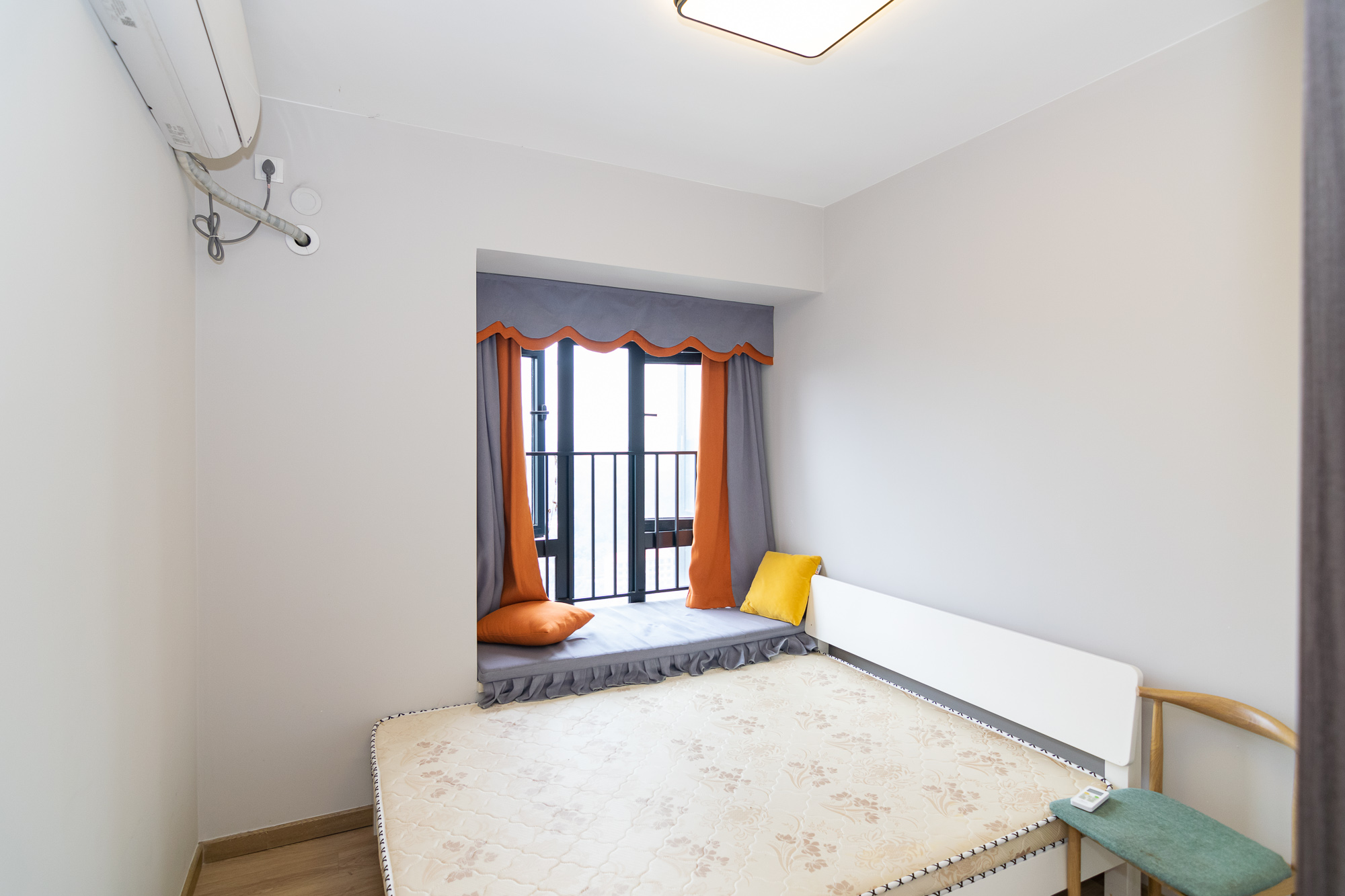 时代年华 3室2厅2卫 85.0万 时代年华 3室2厅2卫 85.0万卧室