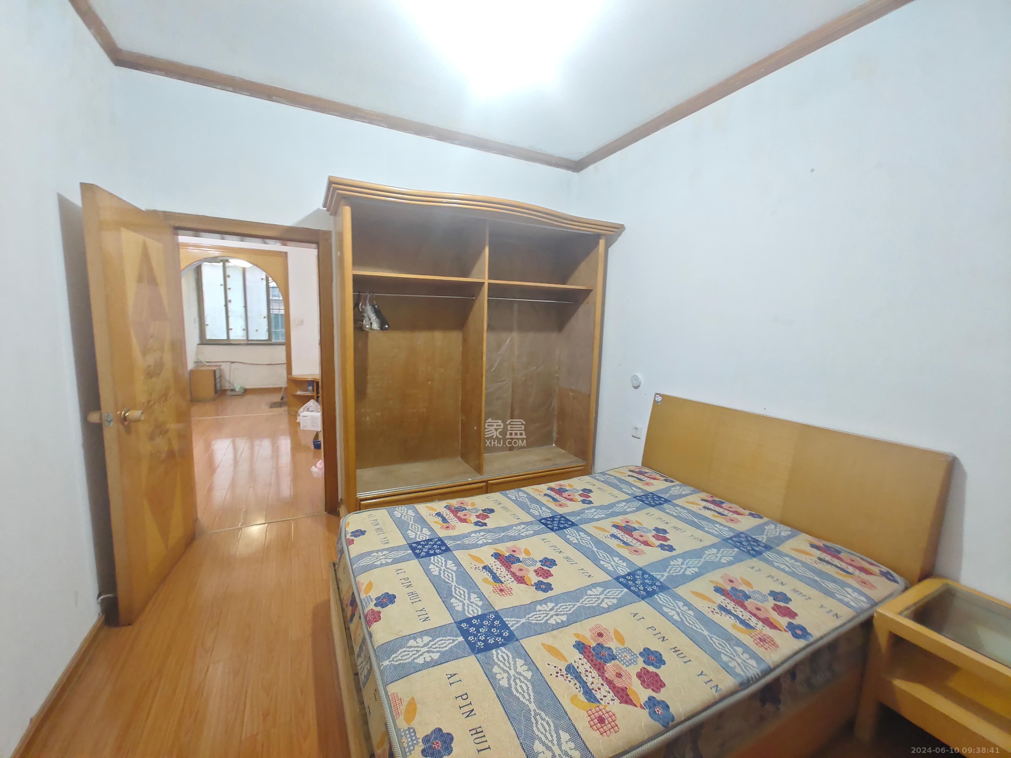 红旗社区  2室1厅1卫   1700.00元/月室内图