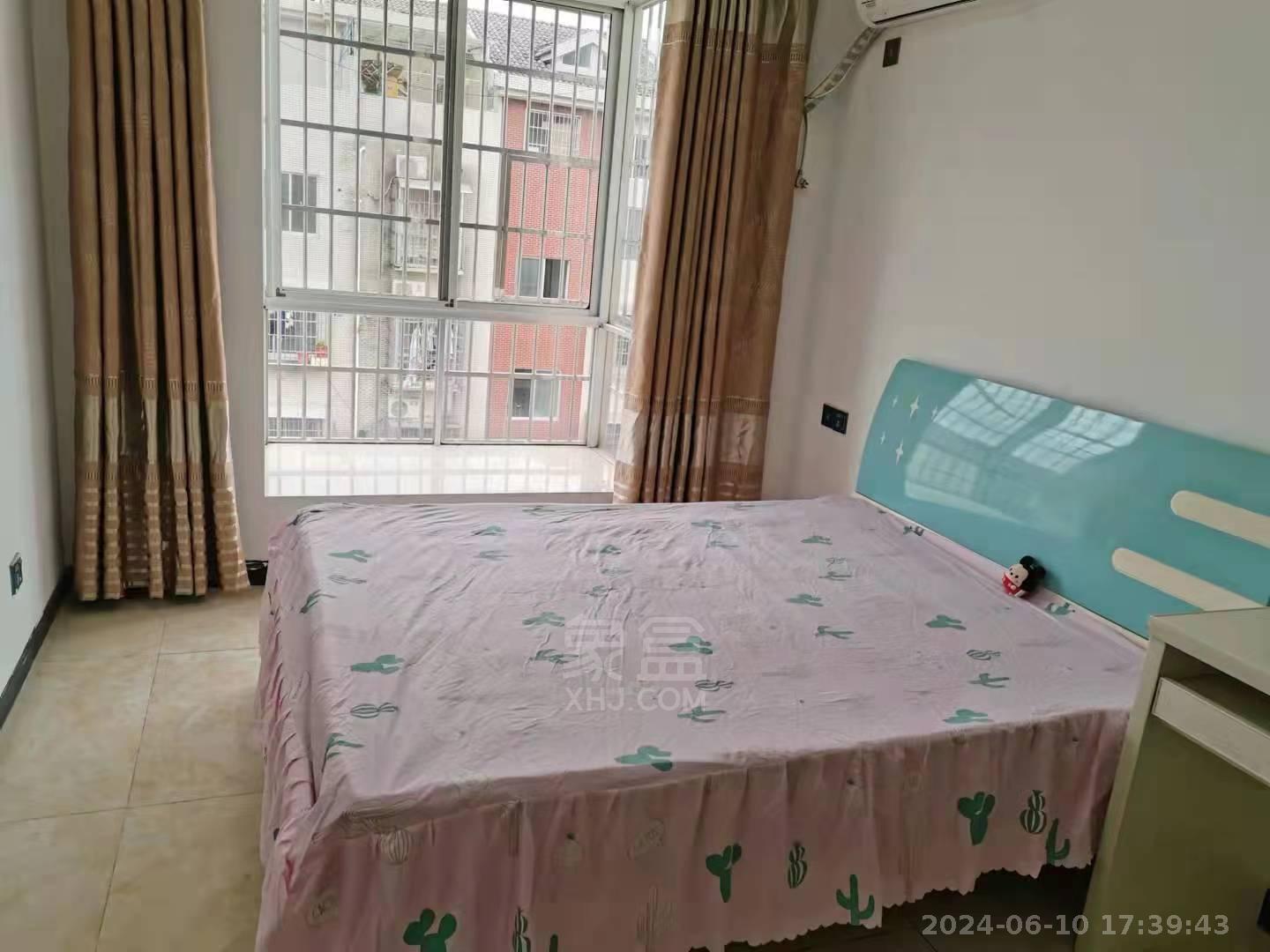 安泰小区  3室2厅2卫   1400.00元/月室内图