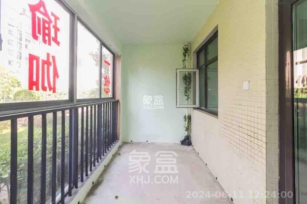 鹏基诺亚山林  4室2厅2卫   2000.00元/月室内图