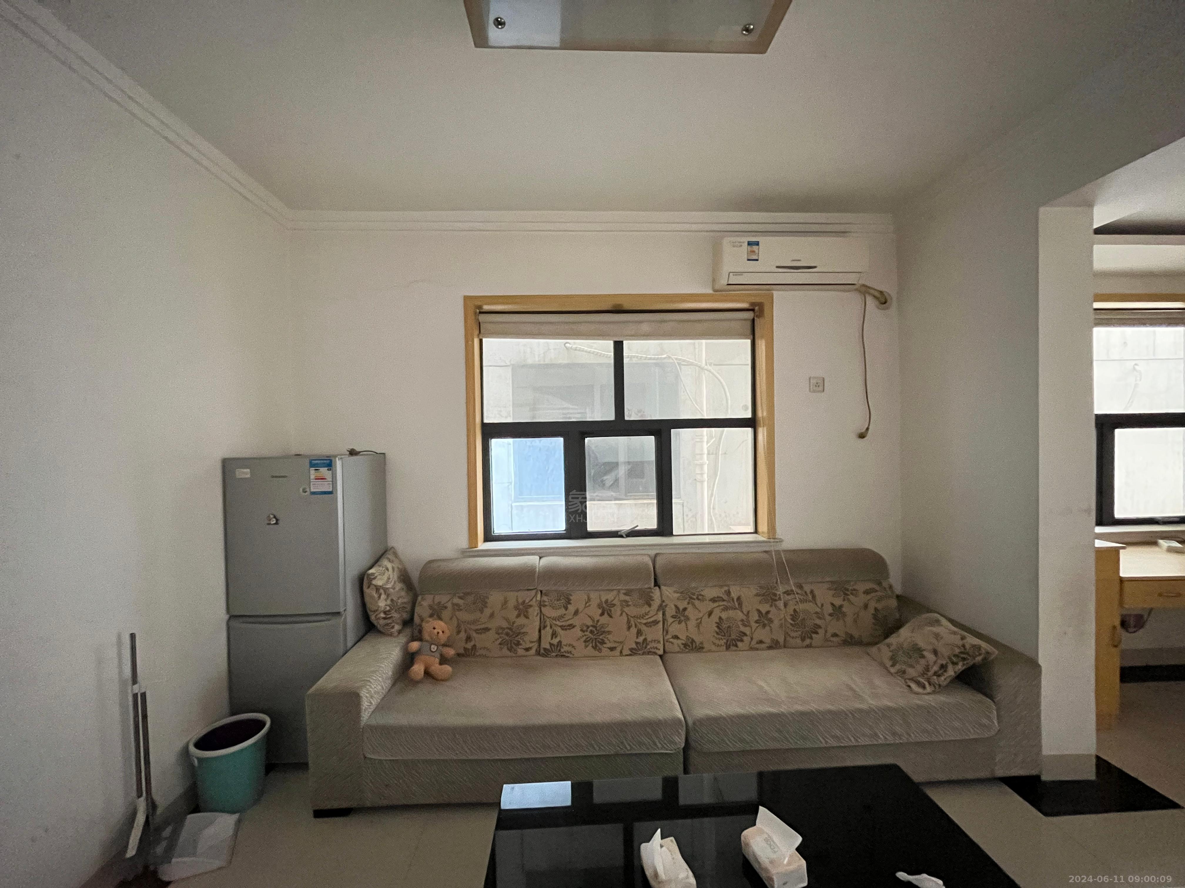逸景华天  1室0厅1卫   1300.00元/月室内图