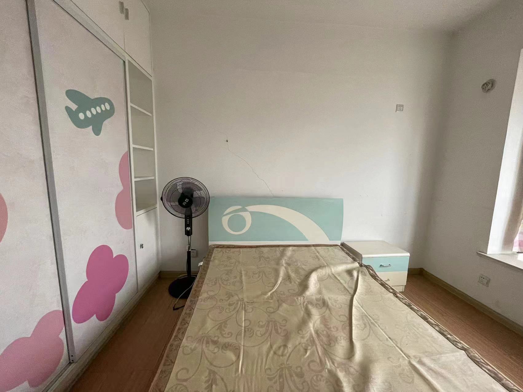 庐山恋 2室2厅1卫 45.0万 庐山恋 2室2厅1卫 45.0万室内图