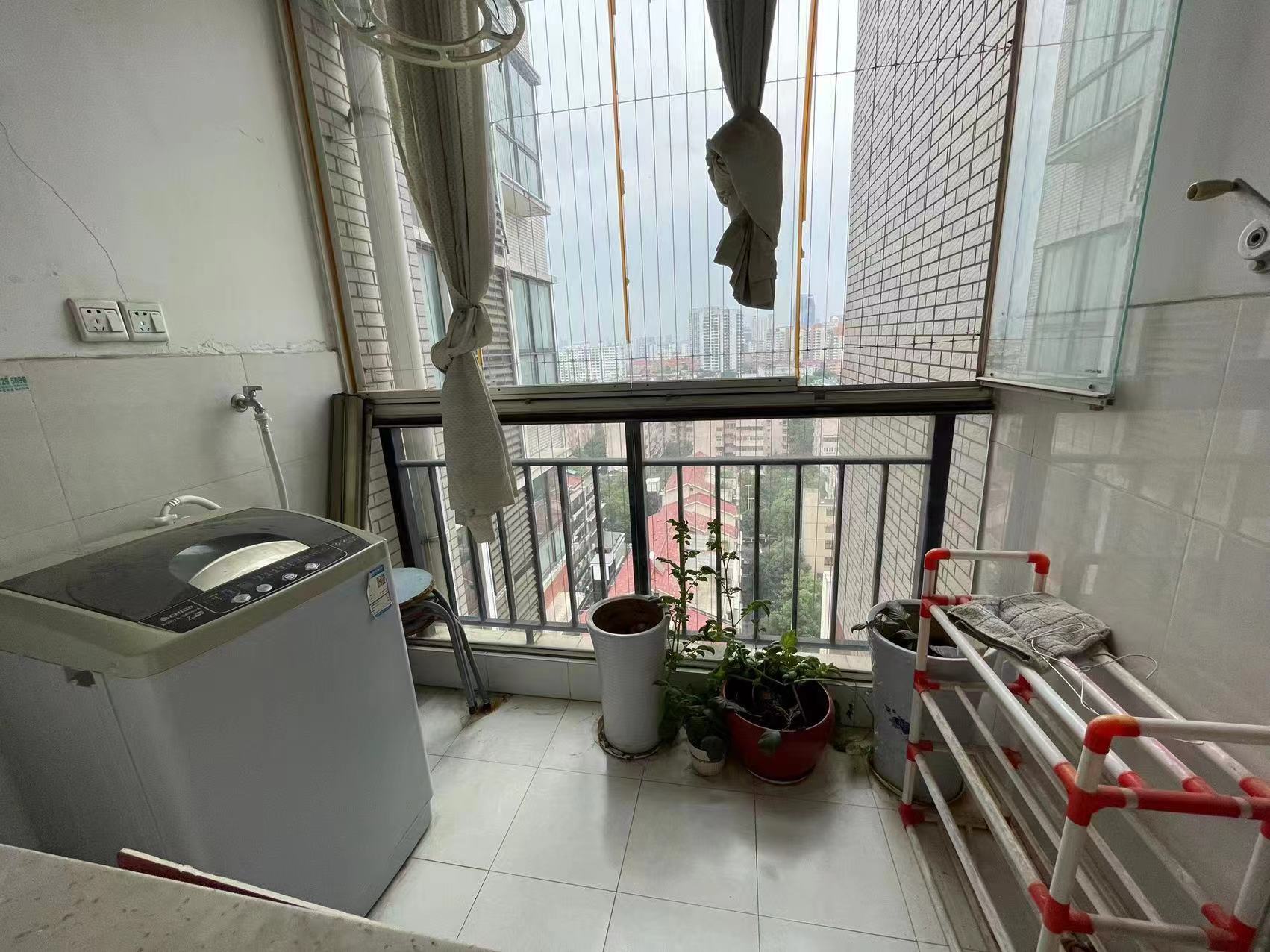 庐山恋 2室2厅1卫 45.0万 庐山恋 2室2厅1卫 45.0万室内图