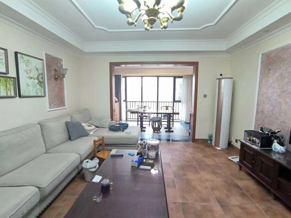 佳兆业金域天下二期  4室2厅2卫    90.0万