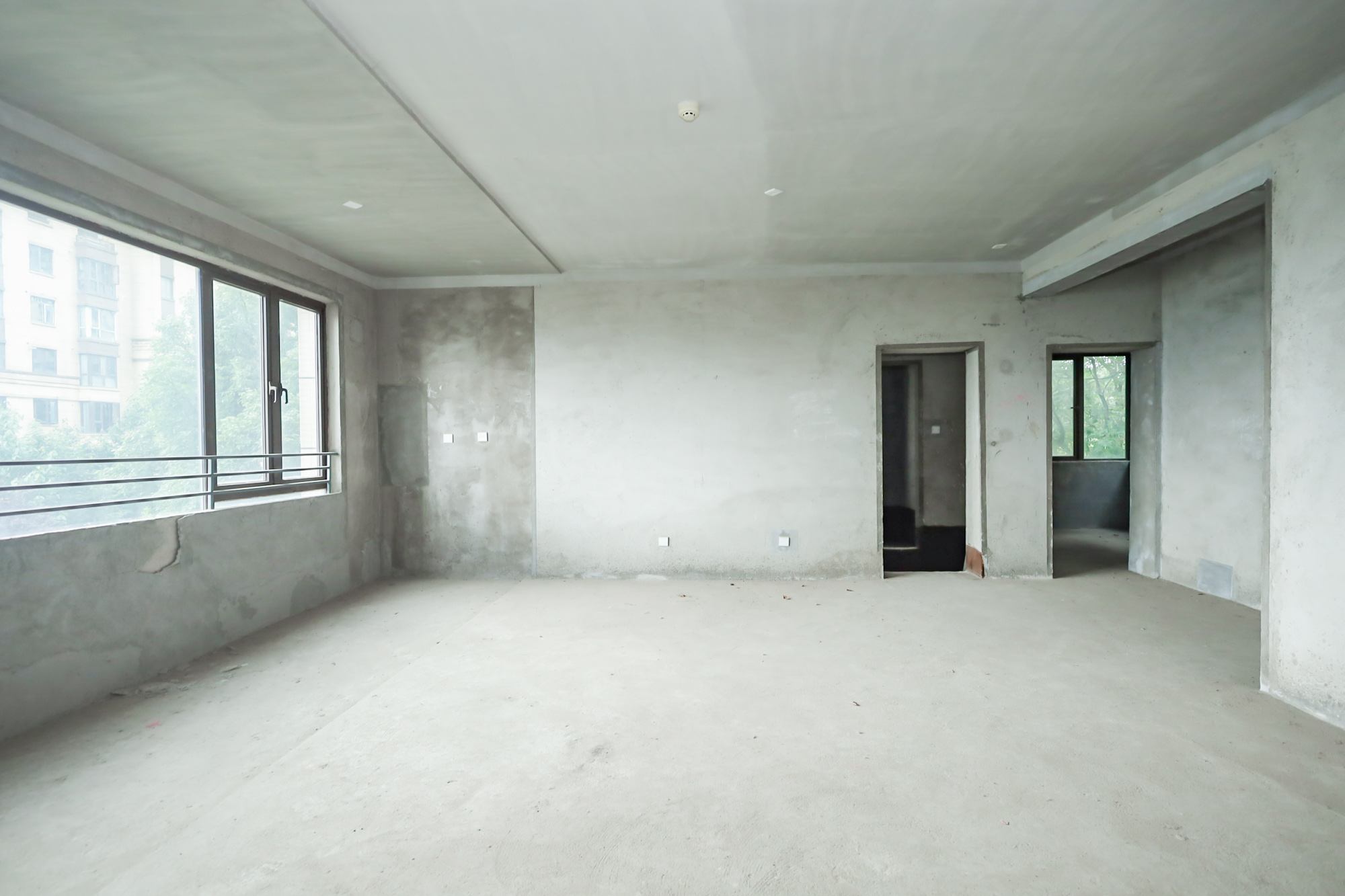 保利西海岸A区  4室2厅2卫    195.0万 保利西海岸A区  4室2厅2卫    195.0万客厅