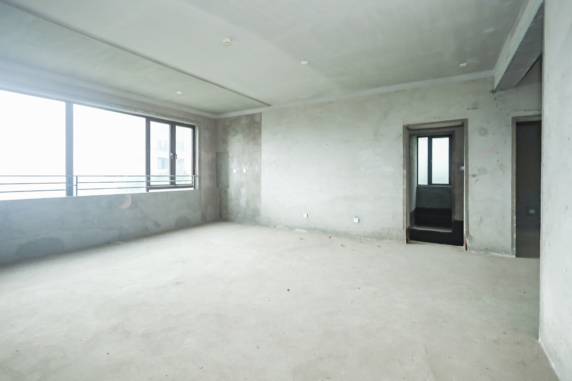 保利西海岸A区  4室2厅2卫    195.0万 保利西海岸A区  4室2厅2卫    195.0万客厅