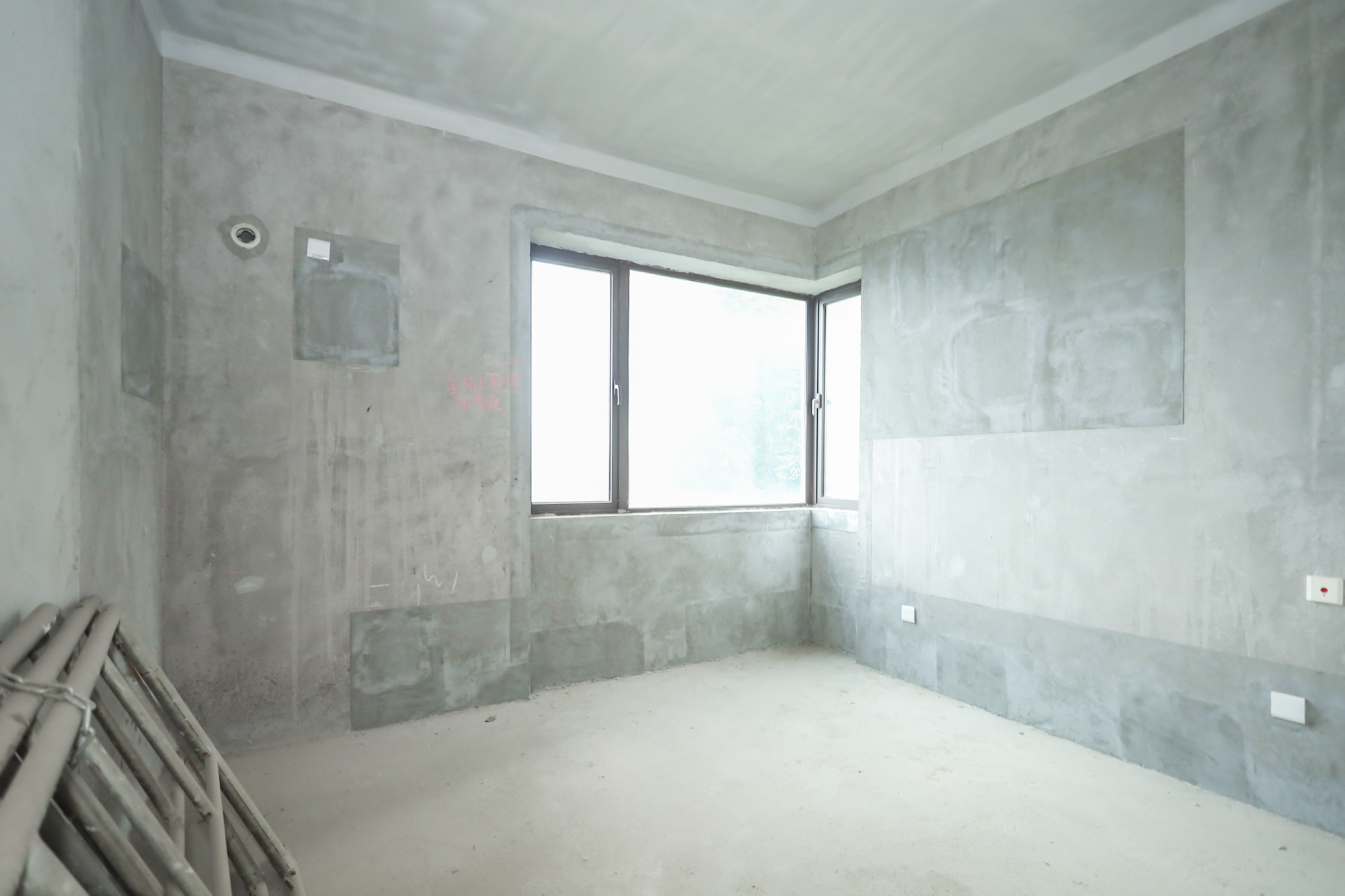 保利西海岸A区  4室2厅2卫    195.0万 保利西海岸A区  4室2厅2卫    195.0万卧室