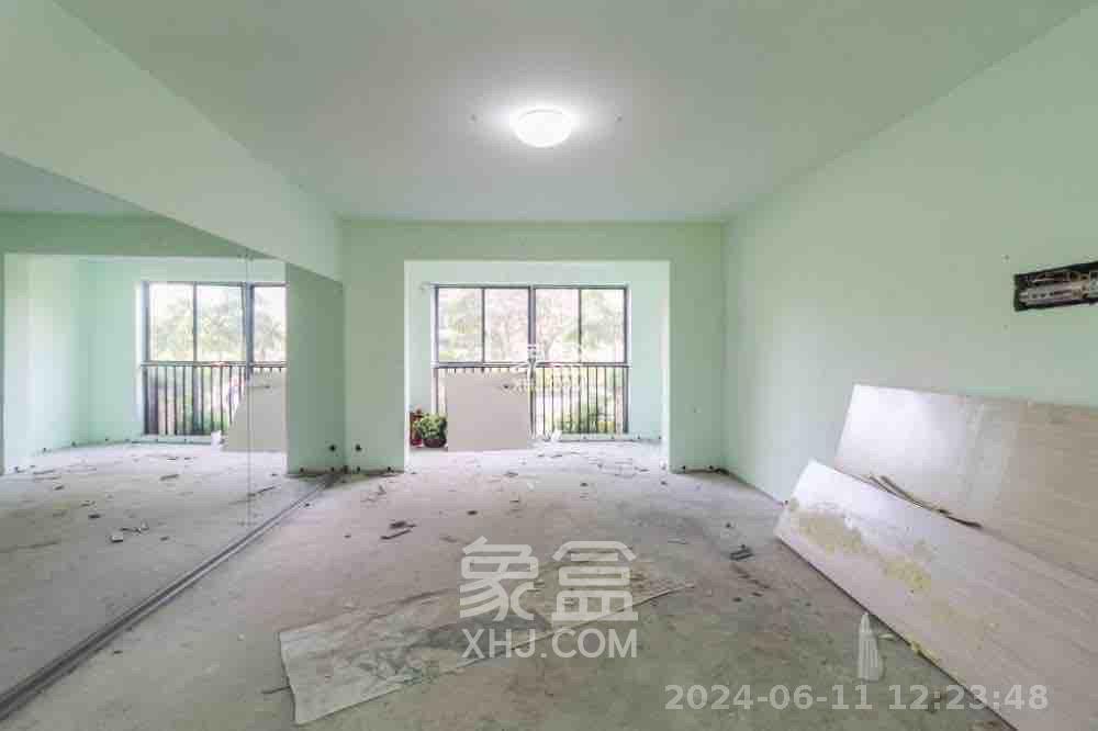 鹏基诺亚山林  4室2厅2卫   2000.00元/月室内图