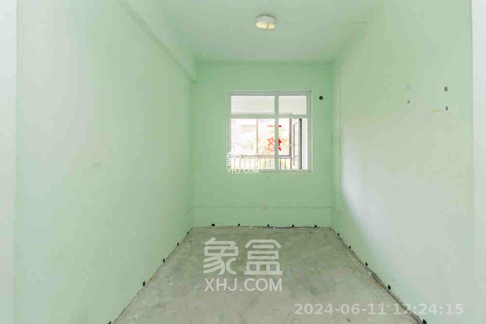 鹏基诺亚山林  4室2厅2卫   2000.00元/月室内图