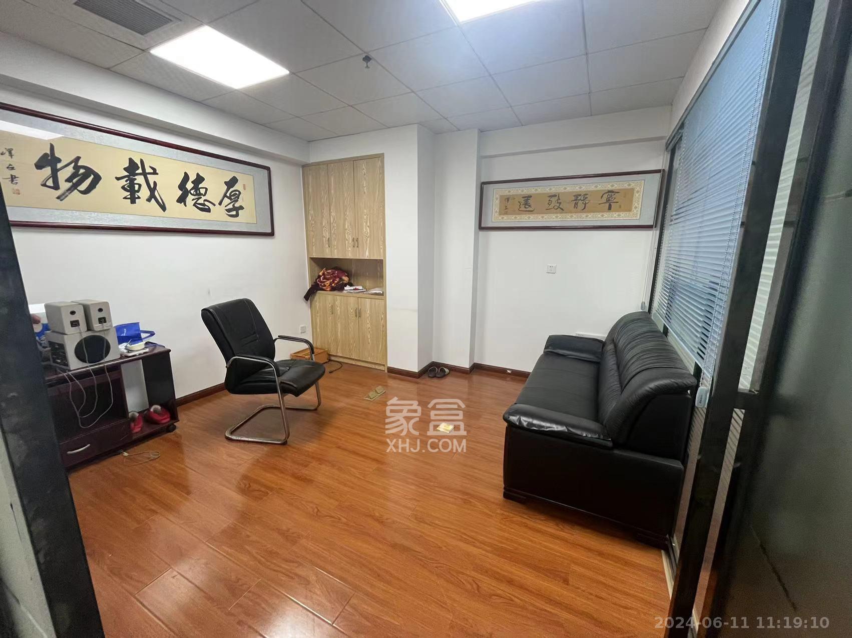 喜盈门范城  5室2厅1卫   13500.00元/月室内图