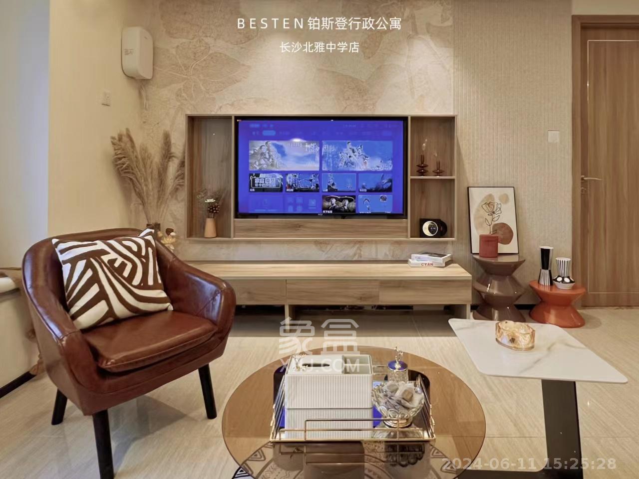 恒大清澜苑（恒大御景半岛四期）  1室1厅1卫   1900.00元/月室内图