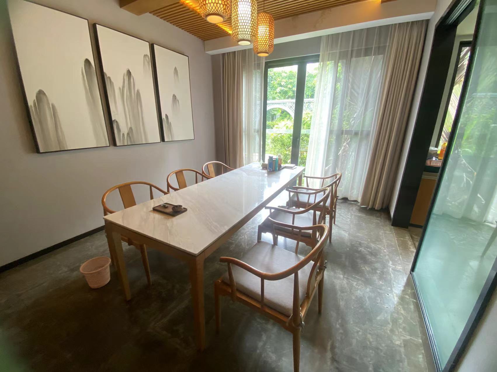 鸿洲江山  5室2厅3卫   1380.00万室内图