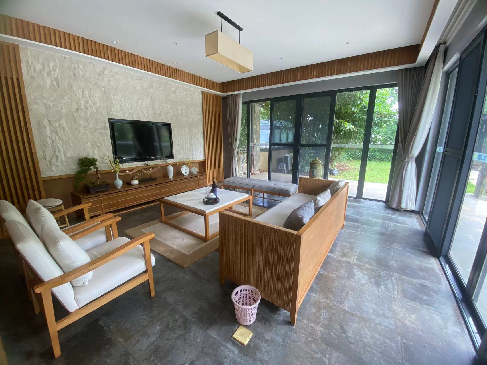 鸿洲江山  5室2厅3卫   1380.00万室内图