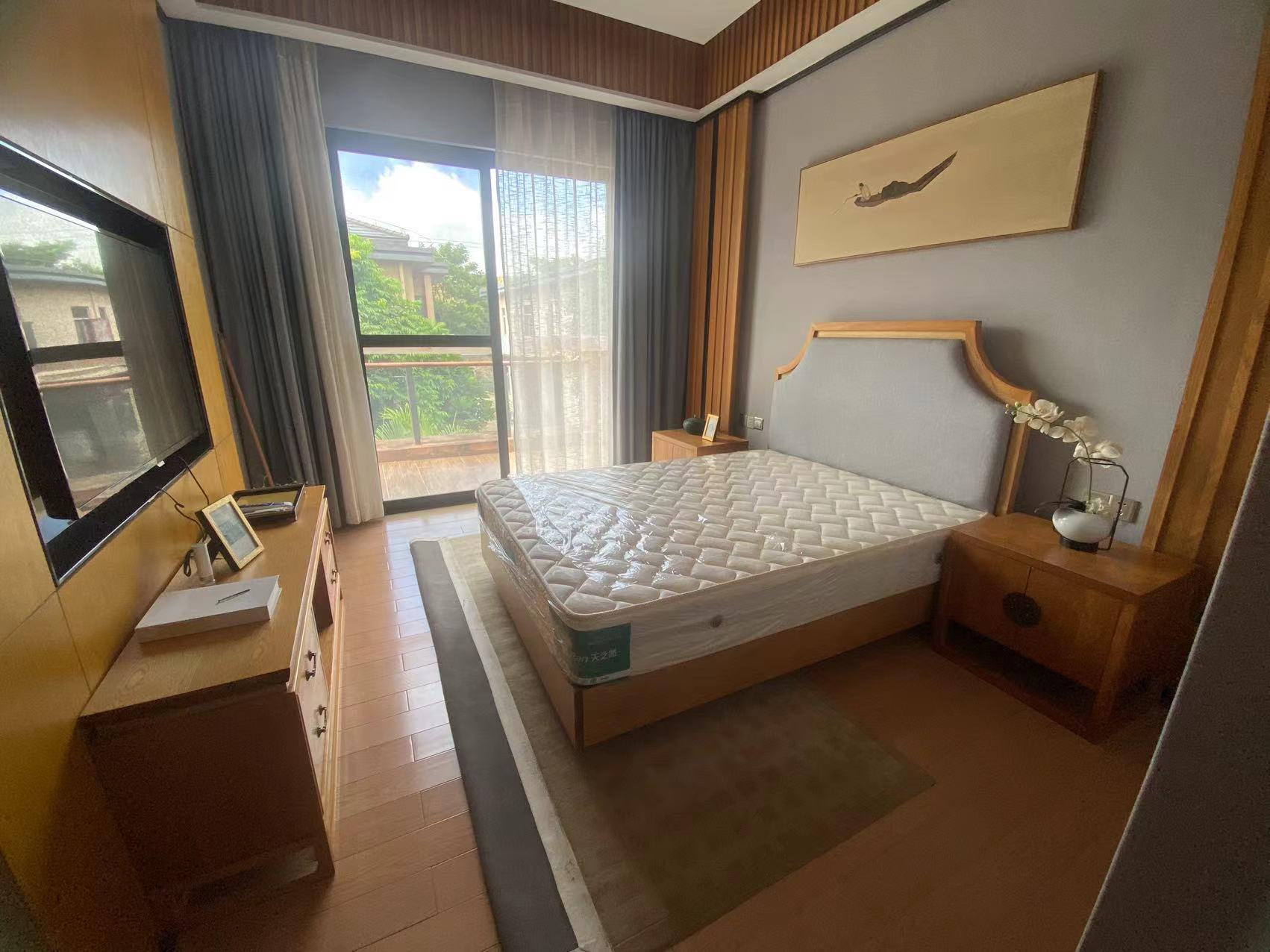 鸿洲江山  5室2厅3卫   1380.00万室内图