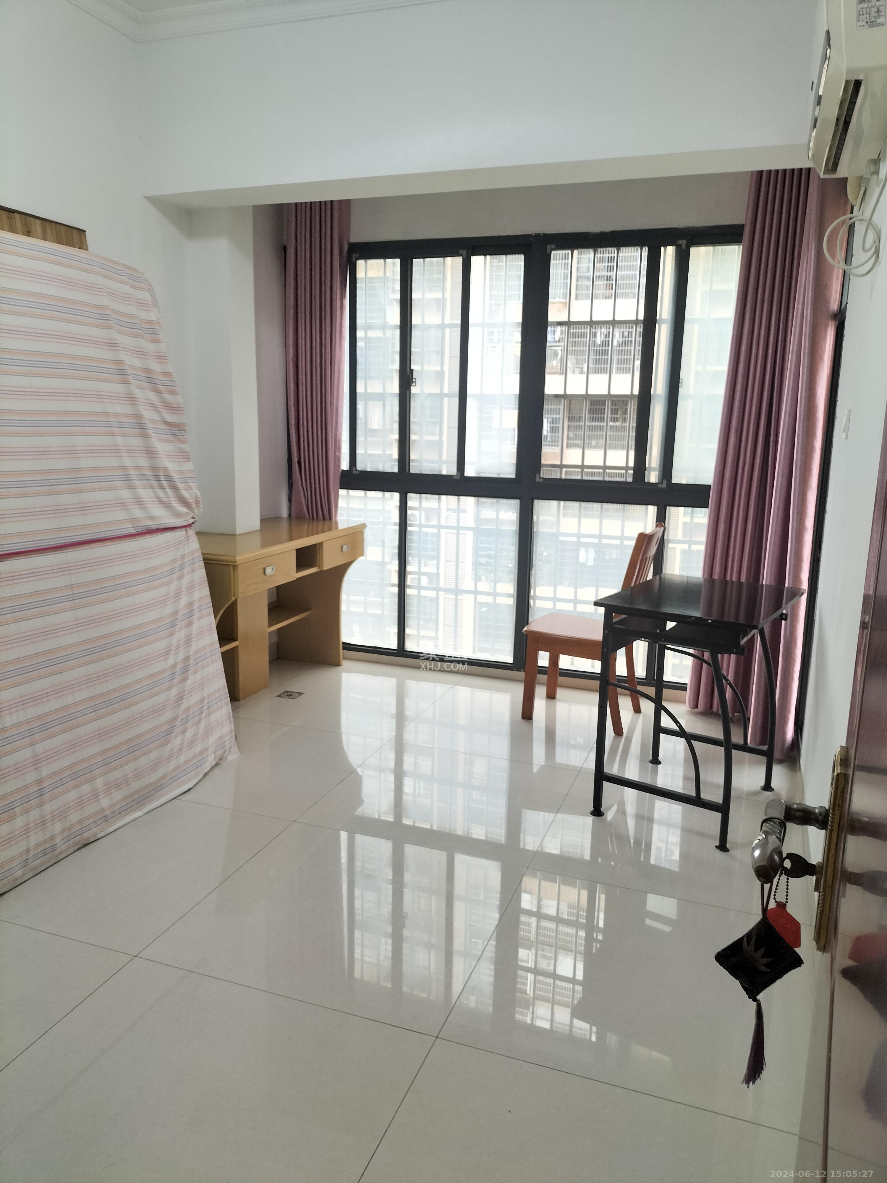 家興苑  3室2廳1衛(wèi)   2600.00元/月室內(nèi)圖