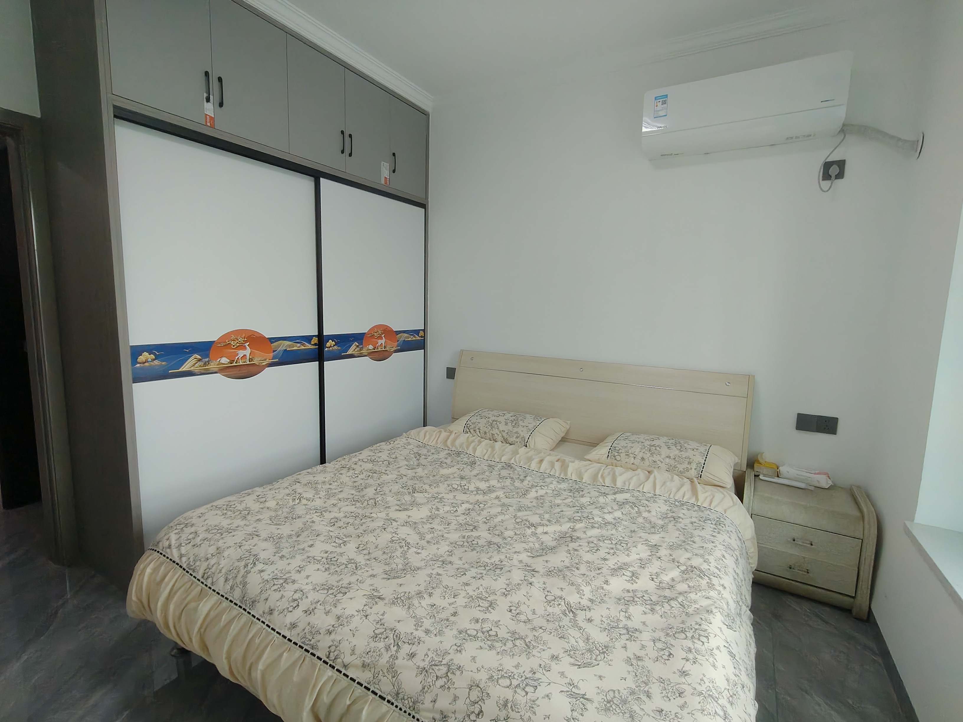 长湖新村  2室2厅1卫    1800.0元/月室内图1