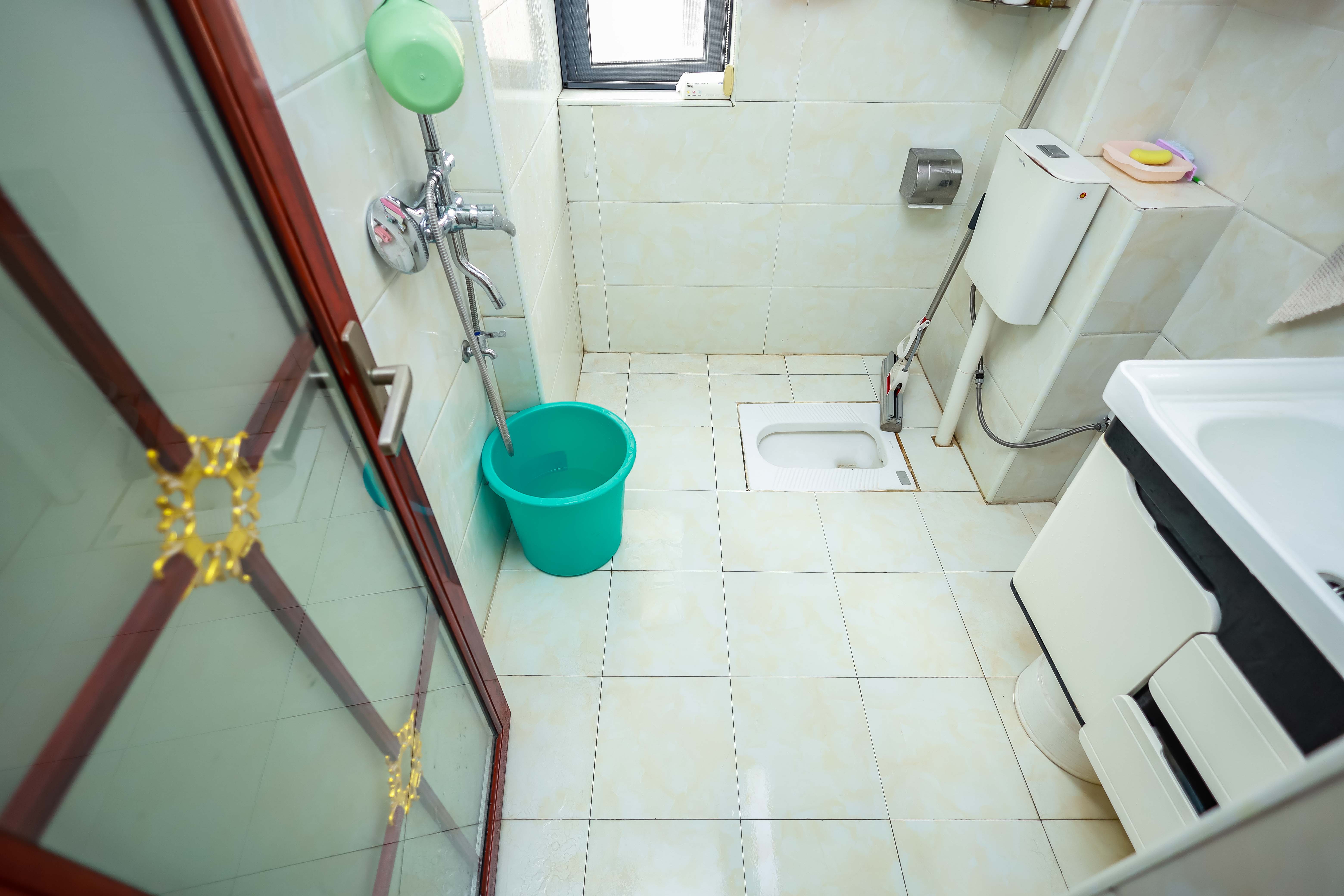 荣盛花语馨苑  3室2厅1卫    70.0万卫生间