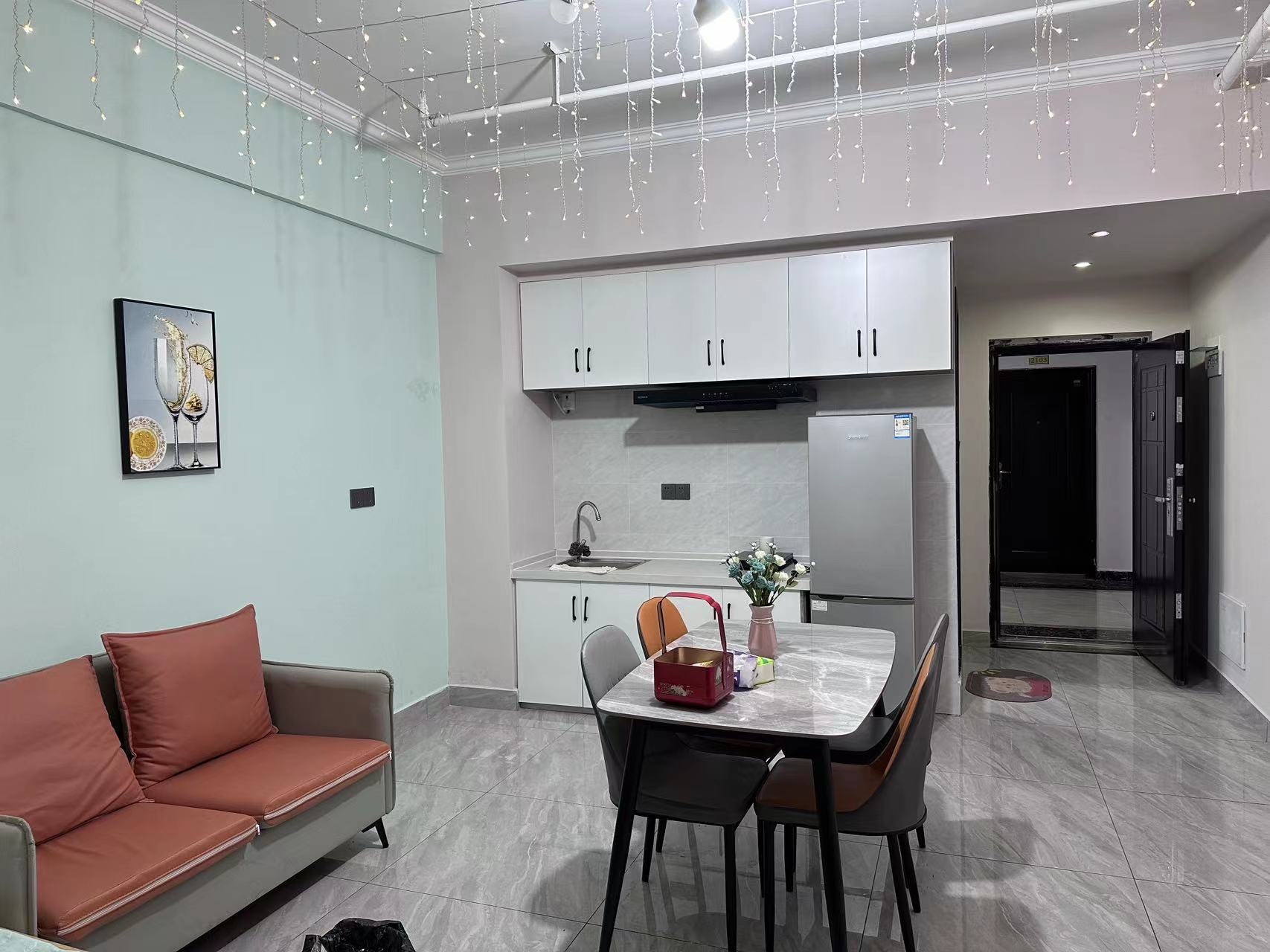 流金岁月-华晨国际 1室1厅1卫 42.8万 流金岁月-华晨国际 1室1厅1卫 42.8万室内图