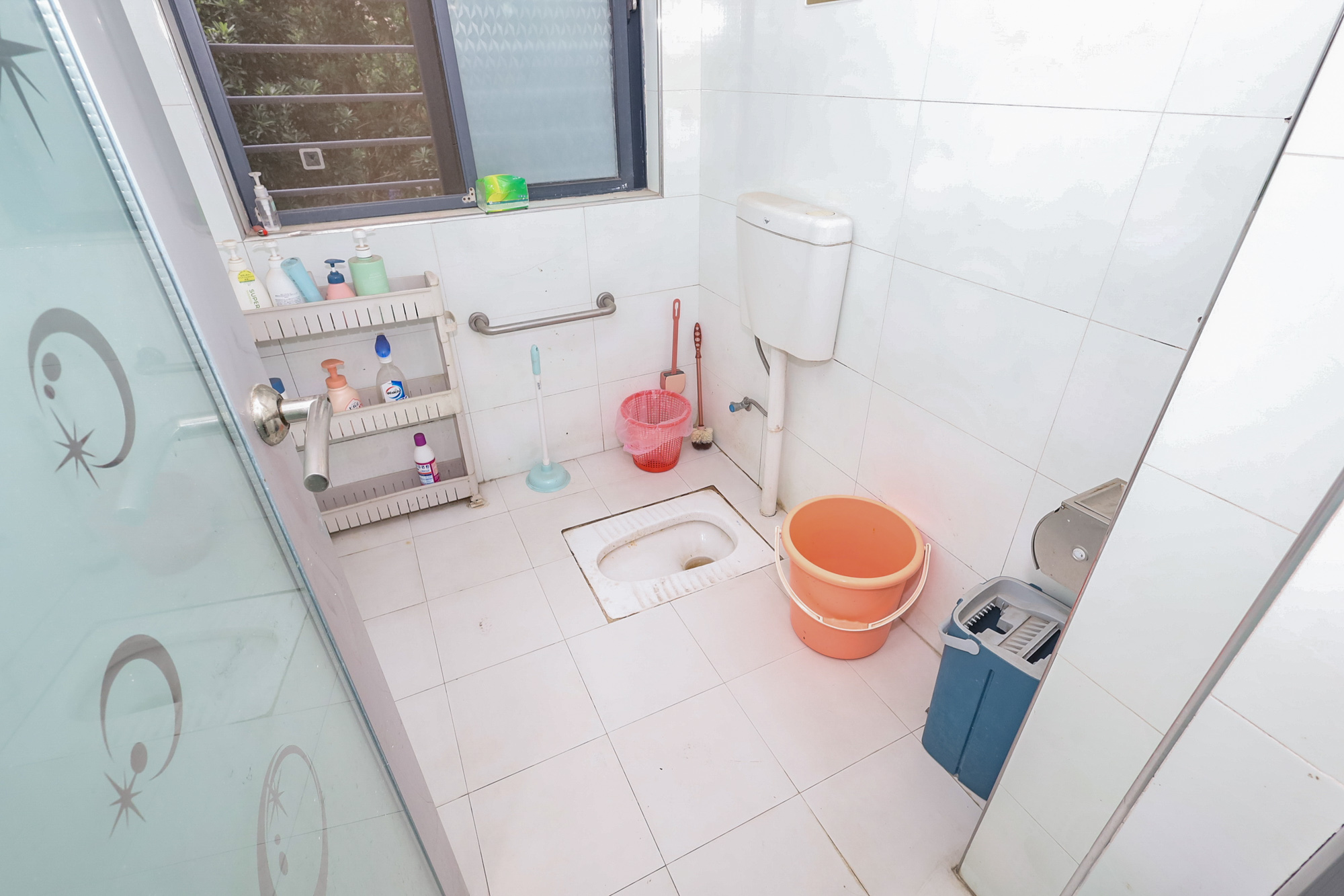 钰龙天下一期 3室2厅2卫 240.0万 钰龙天下一期 3室2厅2卫 240.0万卫生间