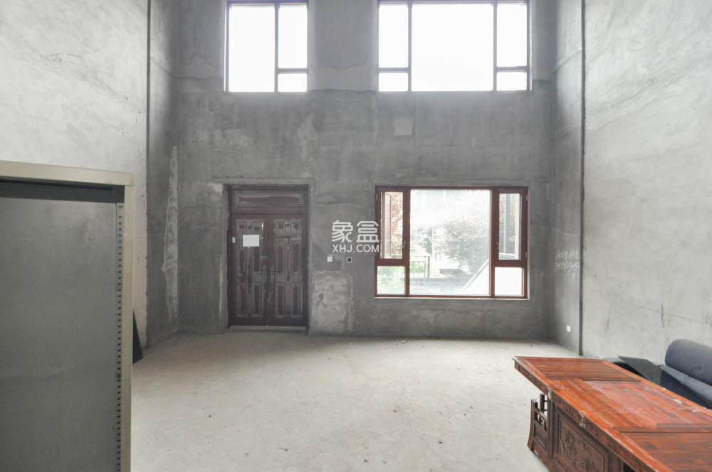 长房梅溪香山  6室2厅3卫   1200.00万