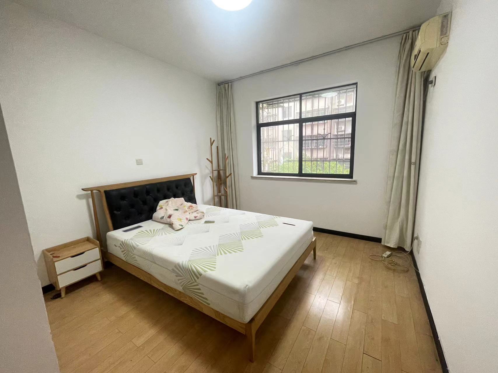 德政花苑  3室2厅2卫   38.00万室内图