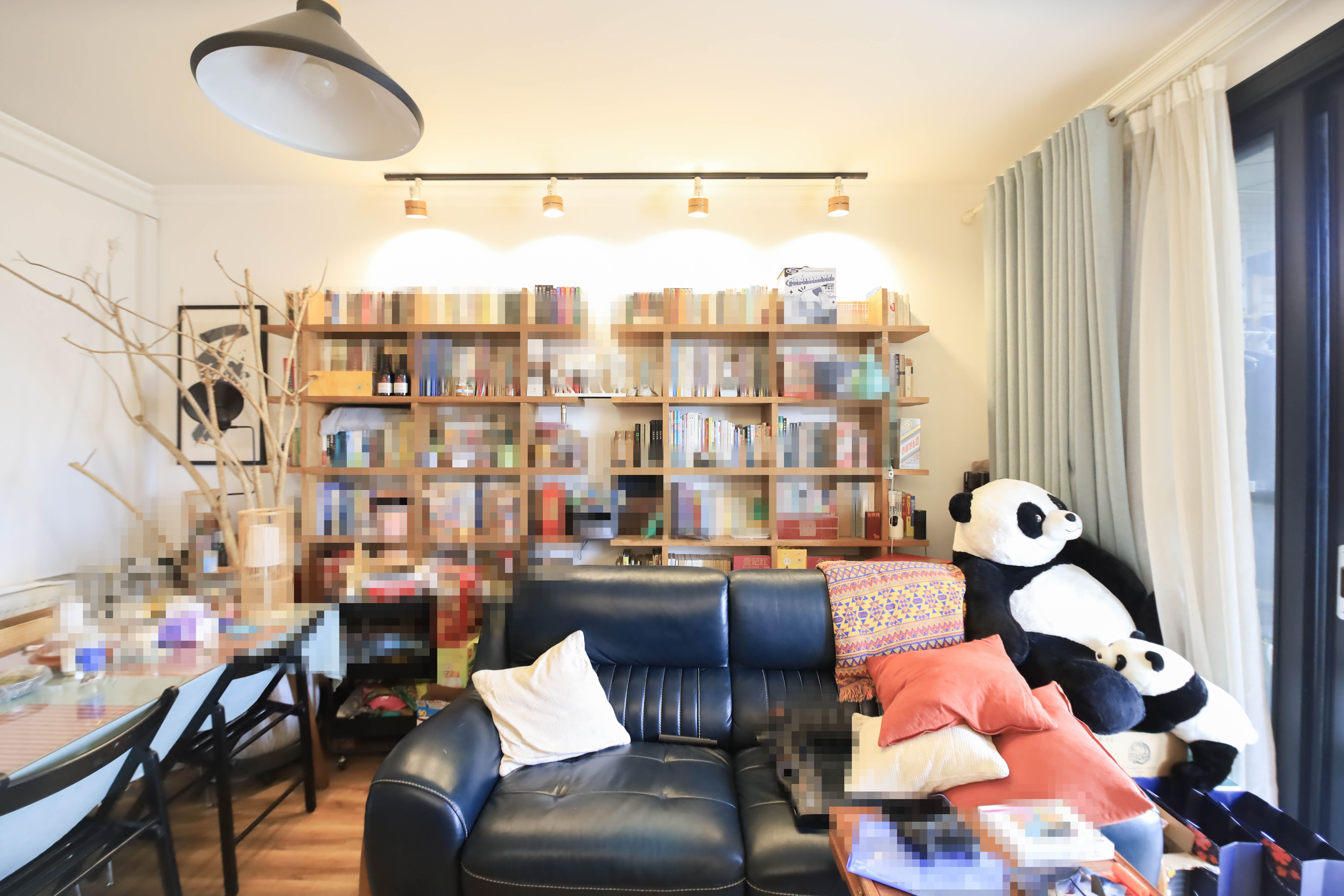 鄱阳小区  3室2厅2卫    69.0万 鄱阳小区  3室2厅2卫    69.0万客厅