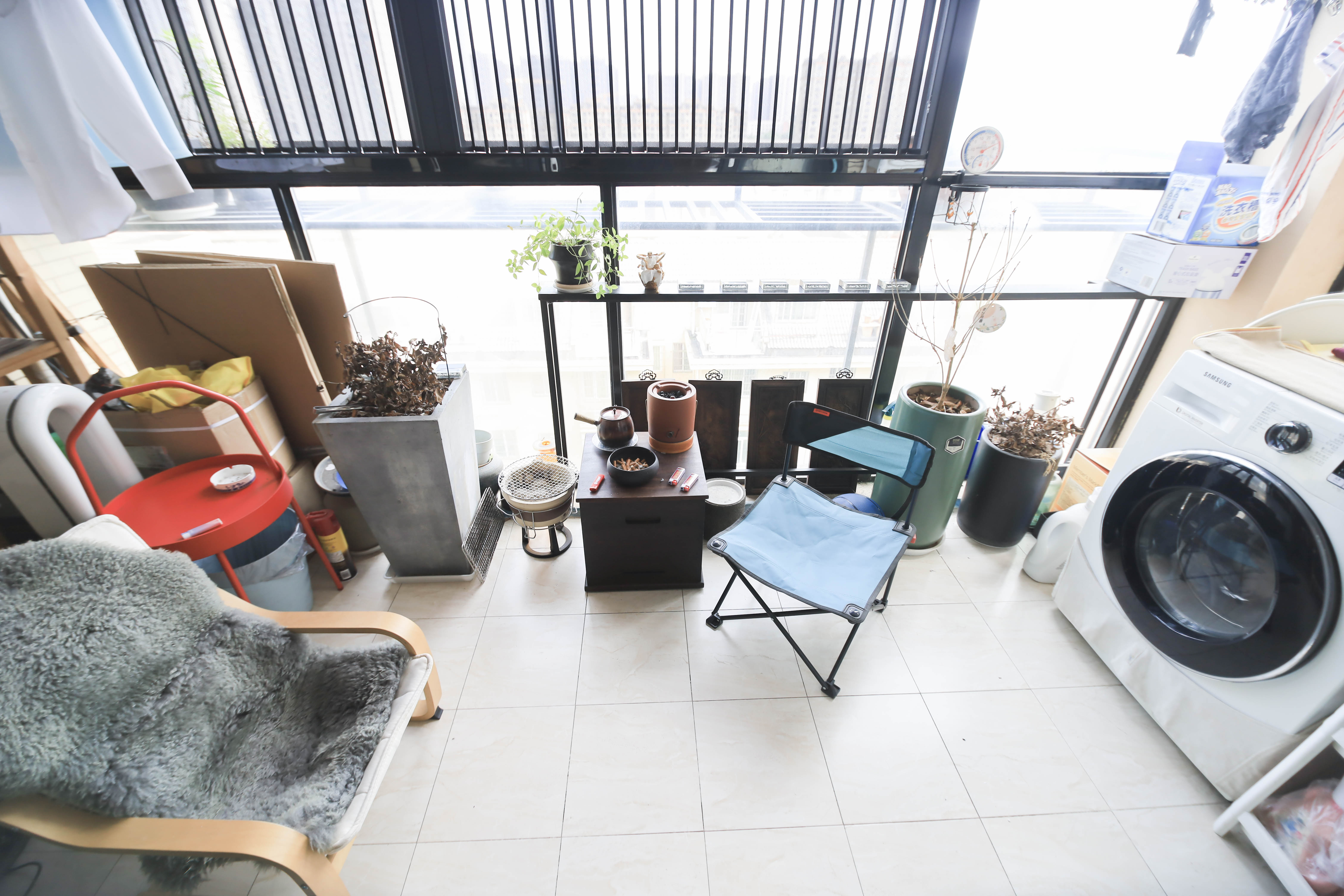 鄱阳小区  3室2厅2卫    69.0万 鄱阳小区  3室2厅2卫    69.0万阳台