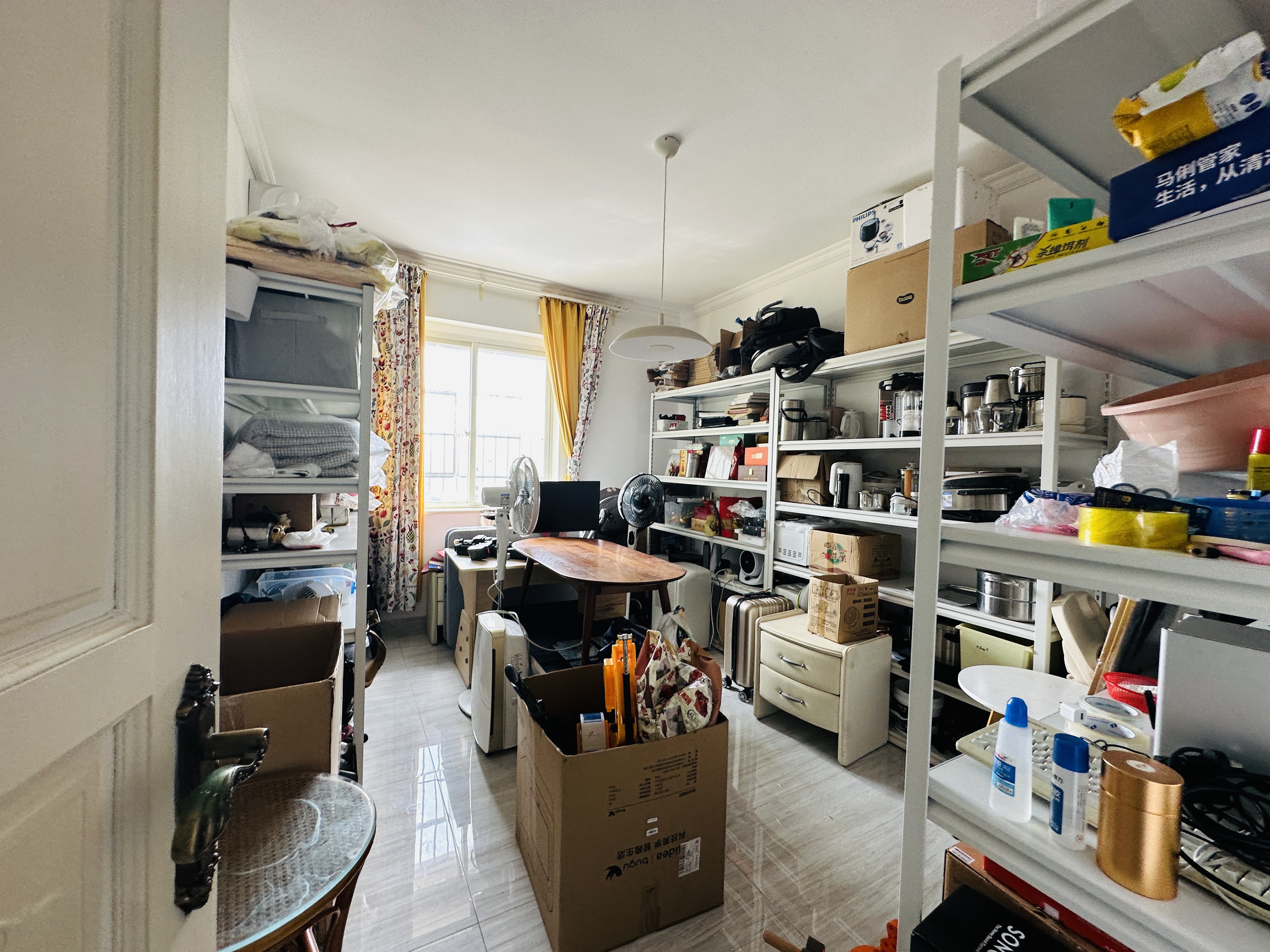 紫荆花园二区 4室2厅2卫 600.0万 紫荆花园二区 4室2厅2卫 600.0万卧室