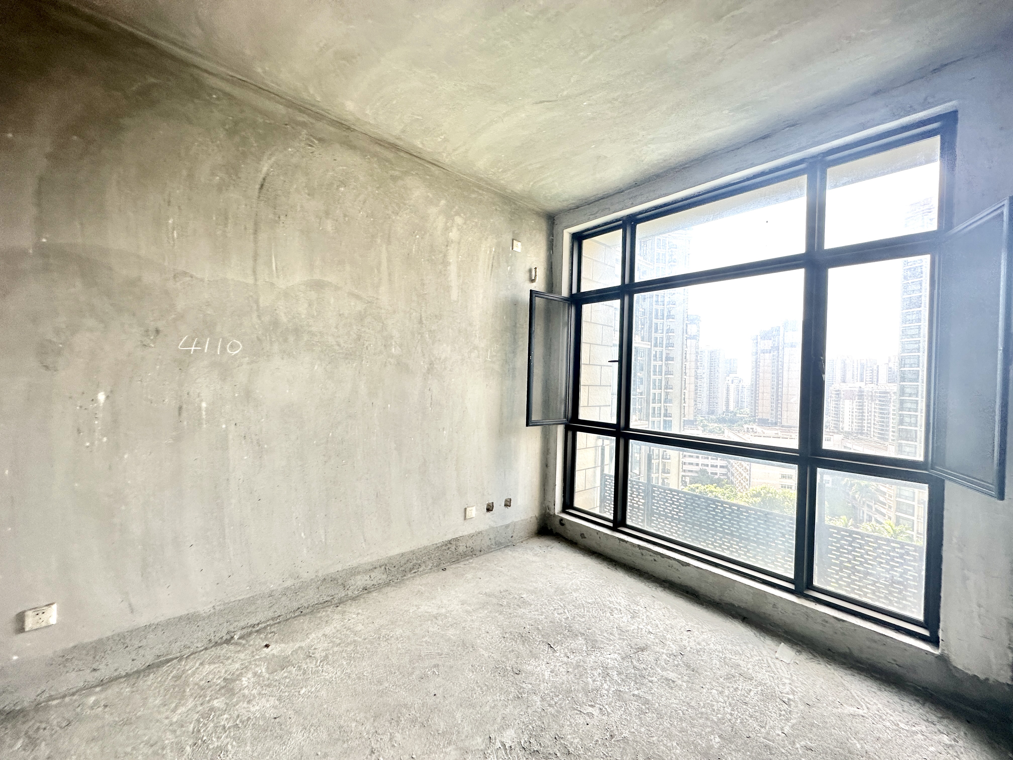 紫荆花园二区 5室3厅3卫 600.0万 紫荆花园二区 5室3厅3卫 600.0万阳台