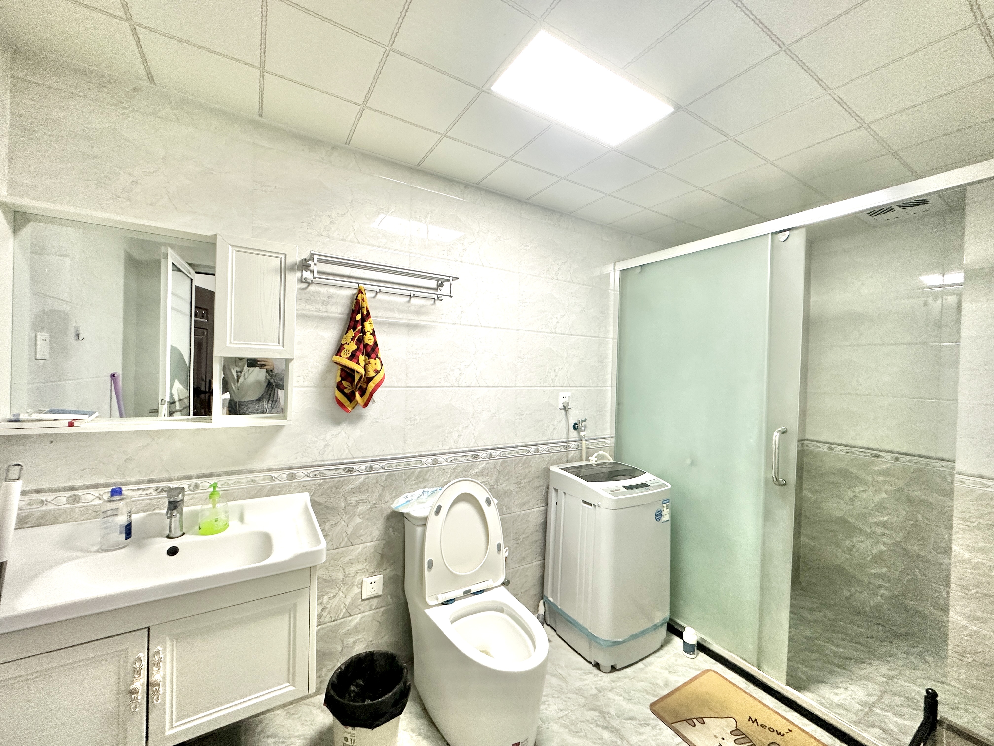 国贸城市花园 1室1厅1卫 90.0万 国贸城市花园 1室1厅1卫 90.0万卫生间