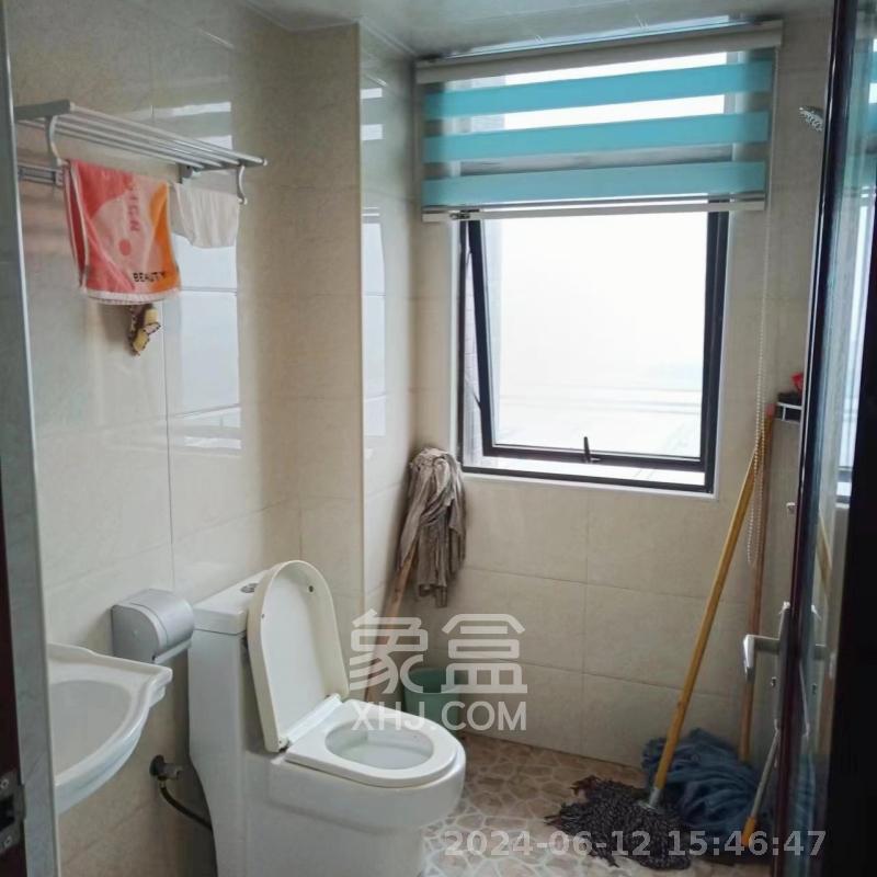 新景未来城 3室2厅2卫 1500.00元/月 新景未来城 3室2厅2卫 1500.00元/月室内图