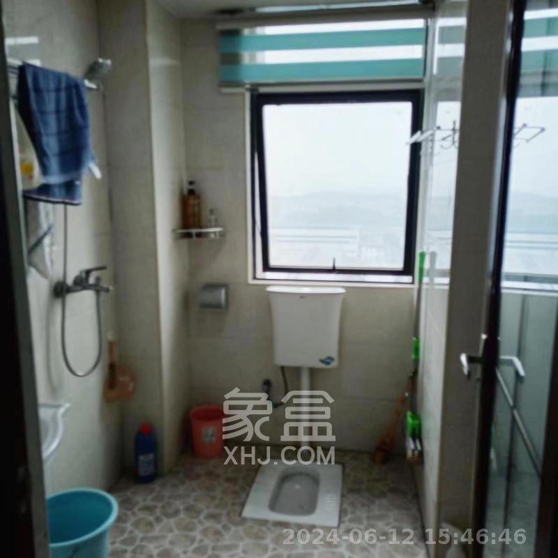 新景未来城 3室2厅2卫 1500.00元/月 新景未来城 3室2厅2卫 1500.00元/月室内图