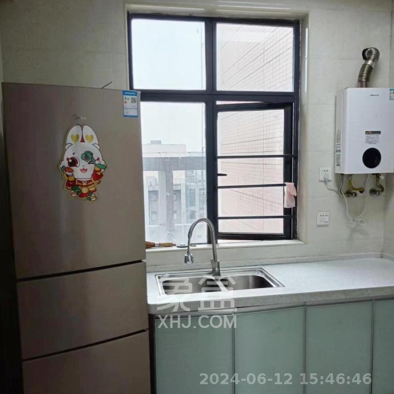 新景未来城 3室2厅2卫 1500.00元/月 新景未来城 3室2厅2卫 1500.00元/月室内图