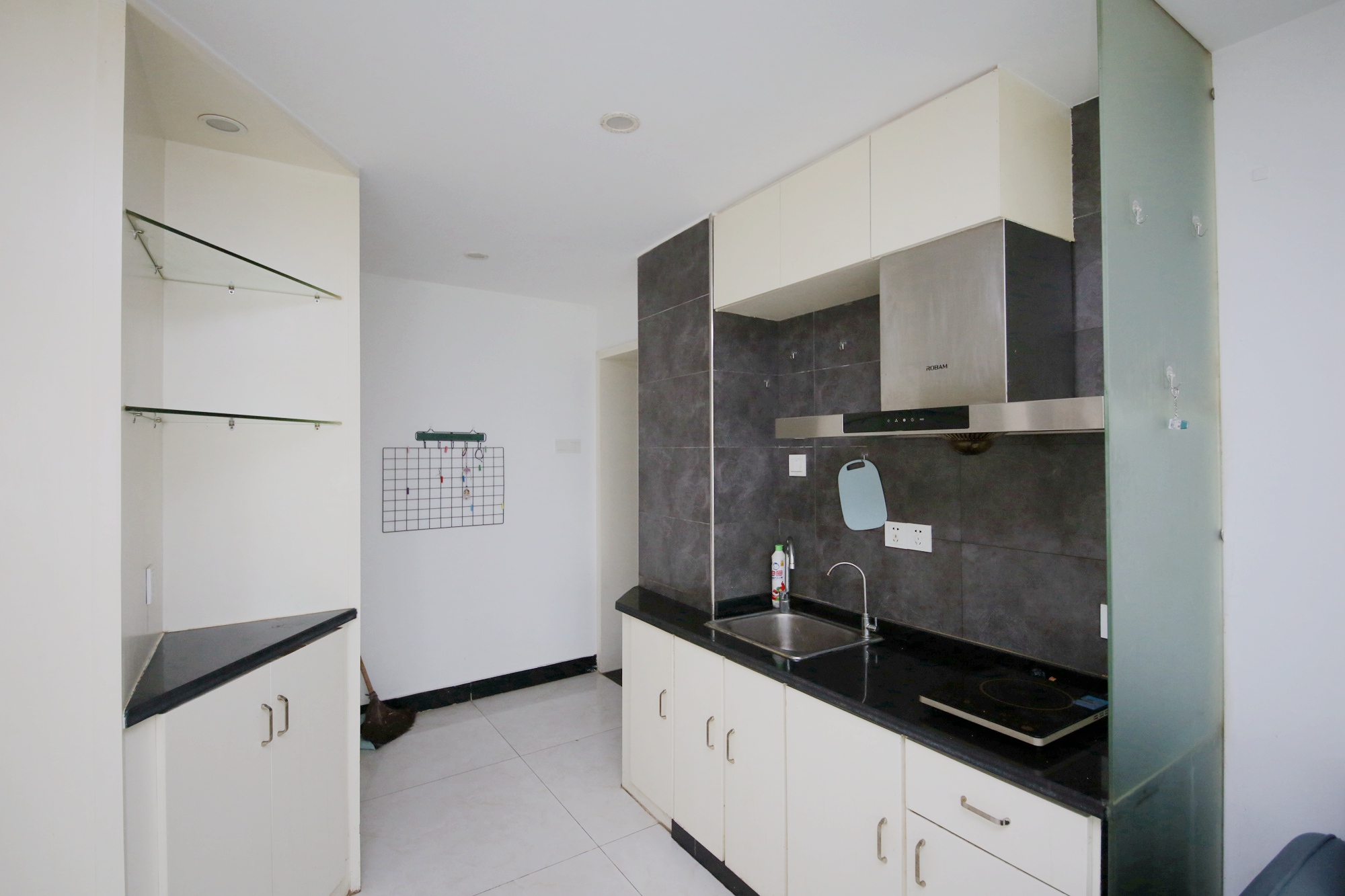 融圣国际  2室1厅1卫    40.0万厨房